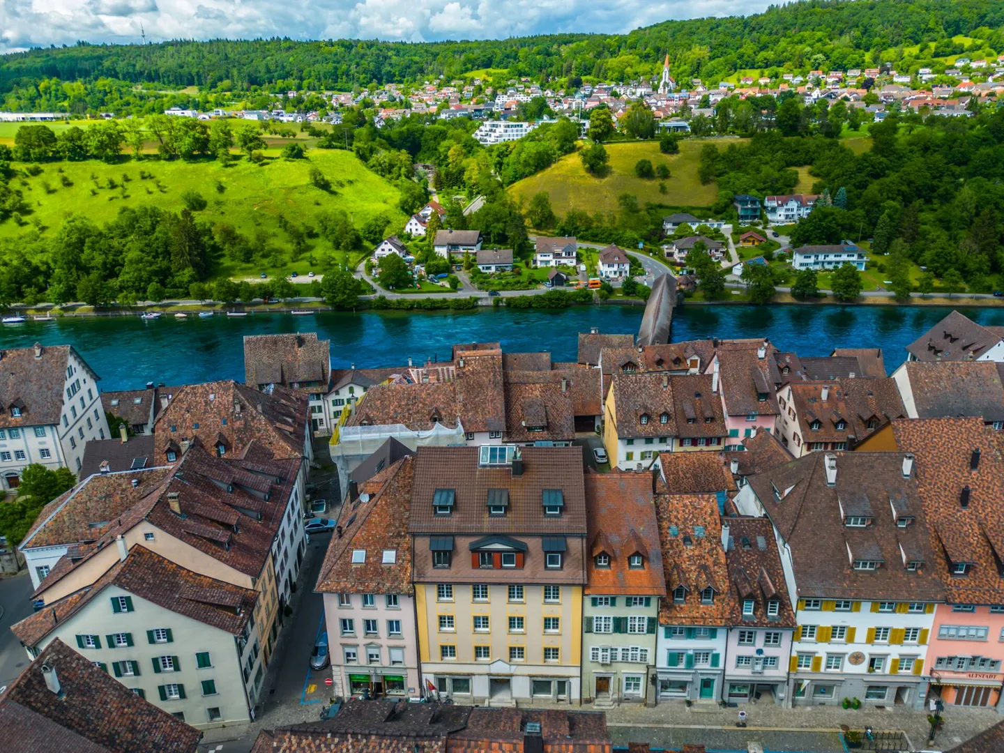 Appartamenti in affitto di 2,5 stanze completamente ristrutturati - Foto 3 di 10