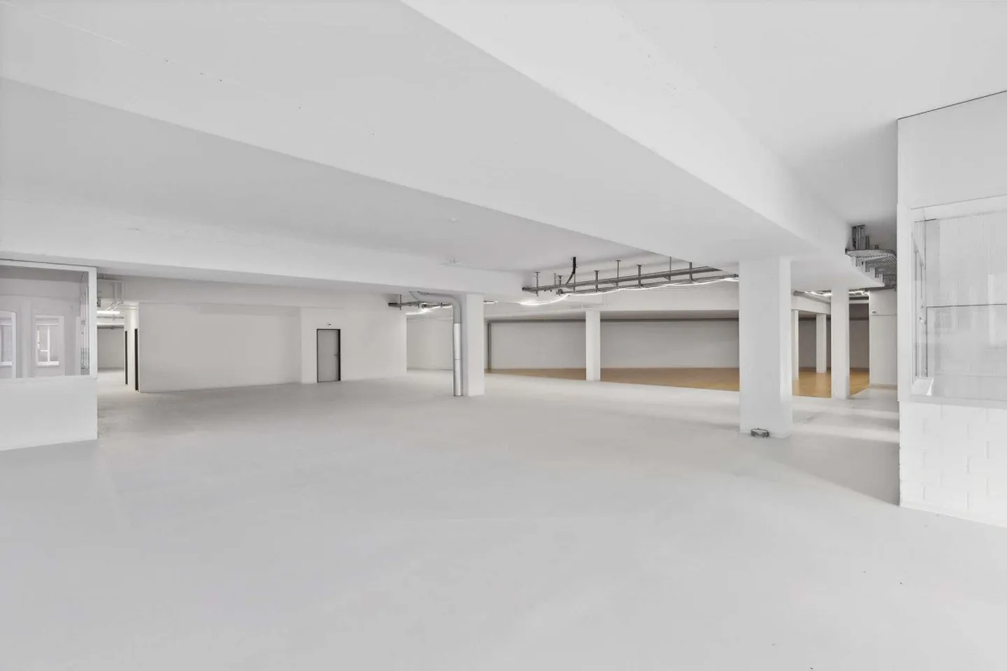 Versatile commercial space in an optimal location in St. Gallen - Photo 5 of 14