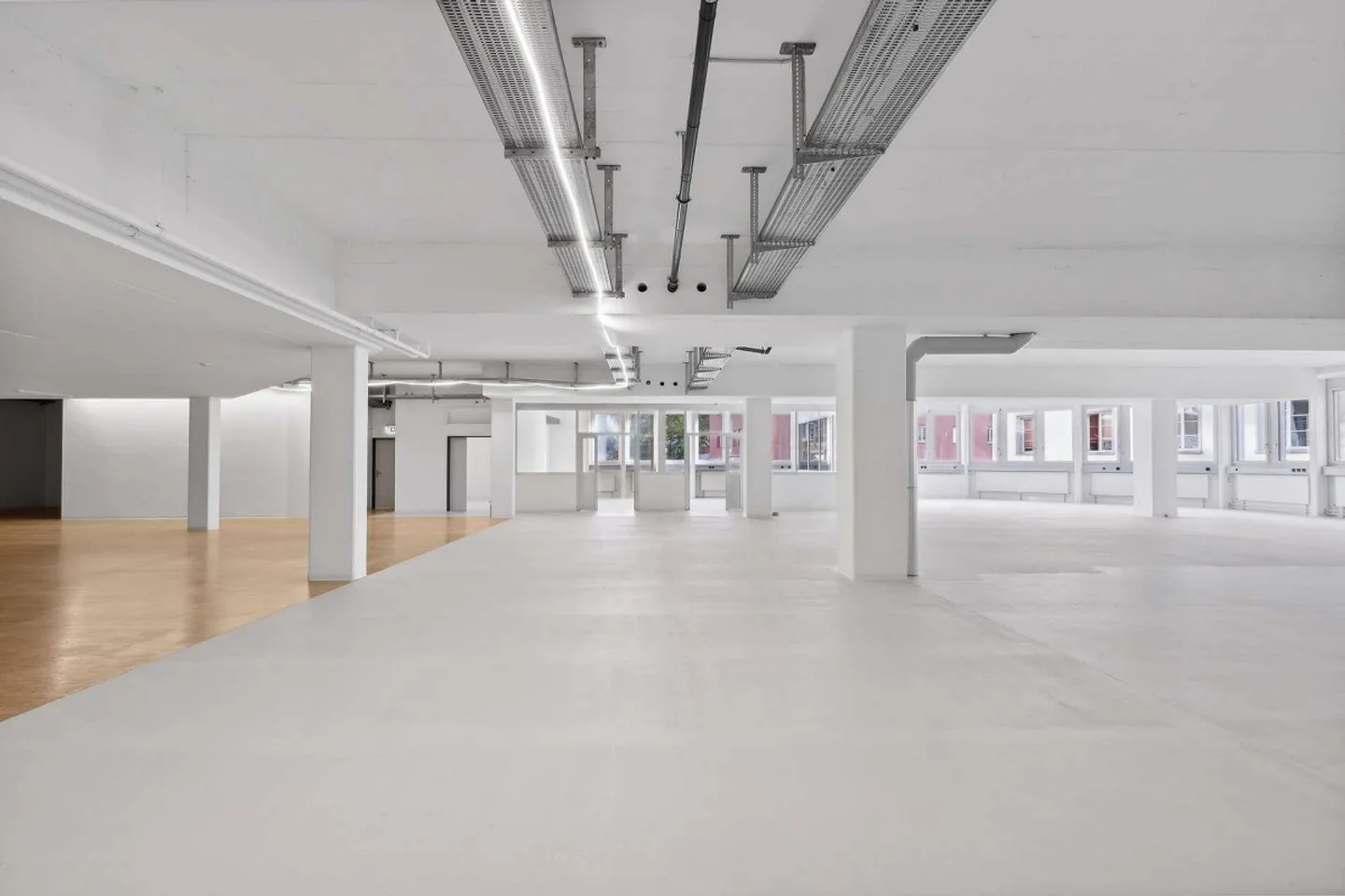 Versatile commercial space in an optimal location in St. Gallen - Photo 6 of 14