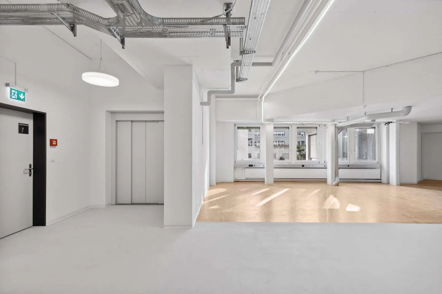 Versatile commercial space in an optimal location in St. Gallen - Photo 10 of 14