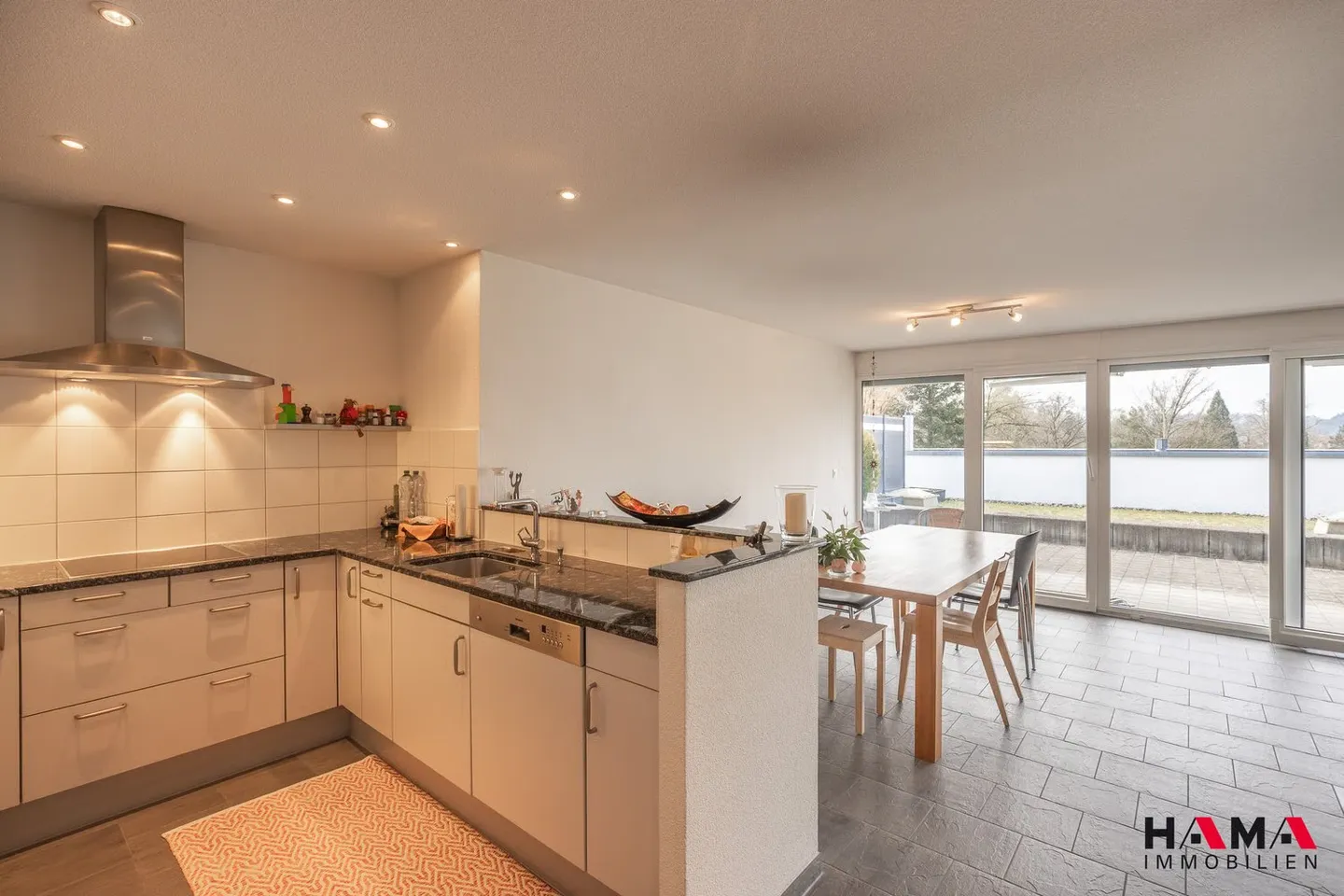 La tua nuova casa nel cuore di Zofingen - Foto 3 di 22