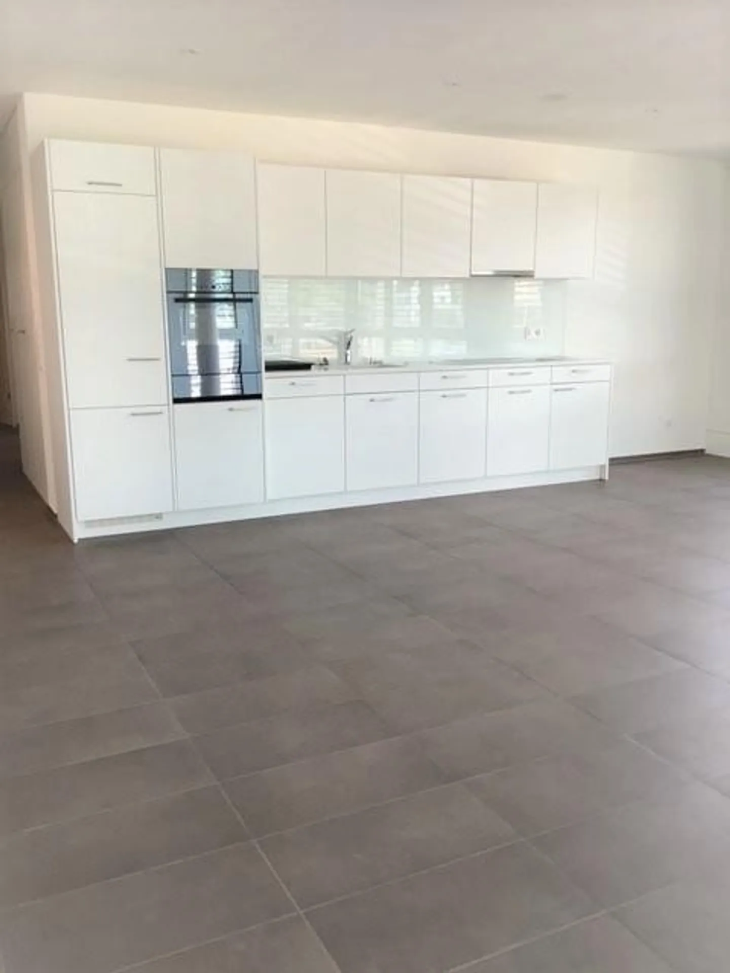 Modern 3.5-room apartment - Photo 2 of 7