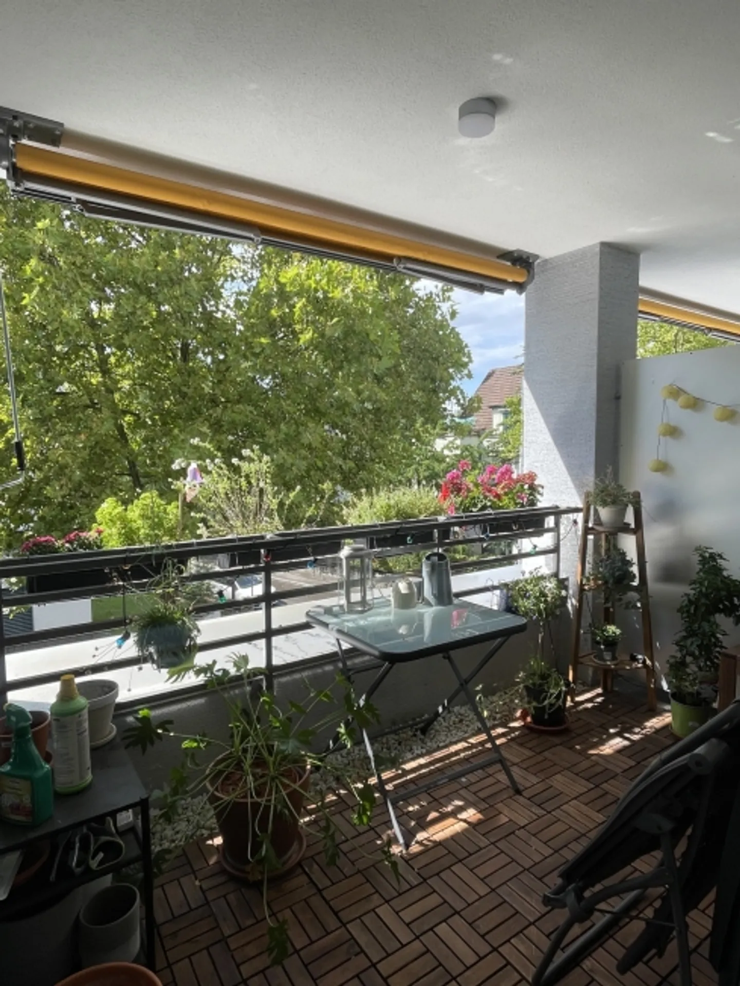 APPARTEMENT 3½ PIÈCES À ZURICH - DISTRICT 11 OERLIKON, MEUBLÉ, TEMPORAIRE - Photo 6 sur 6