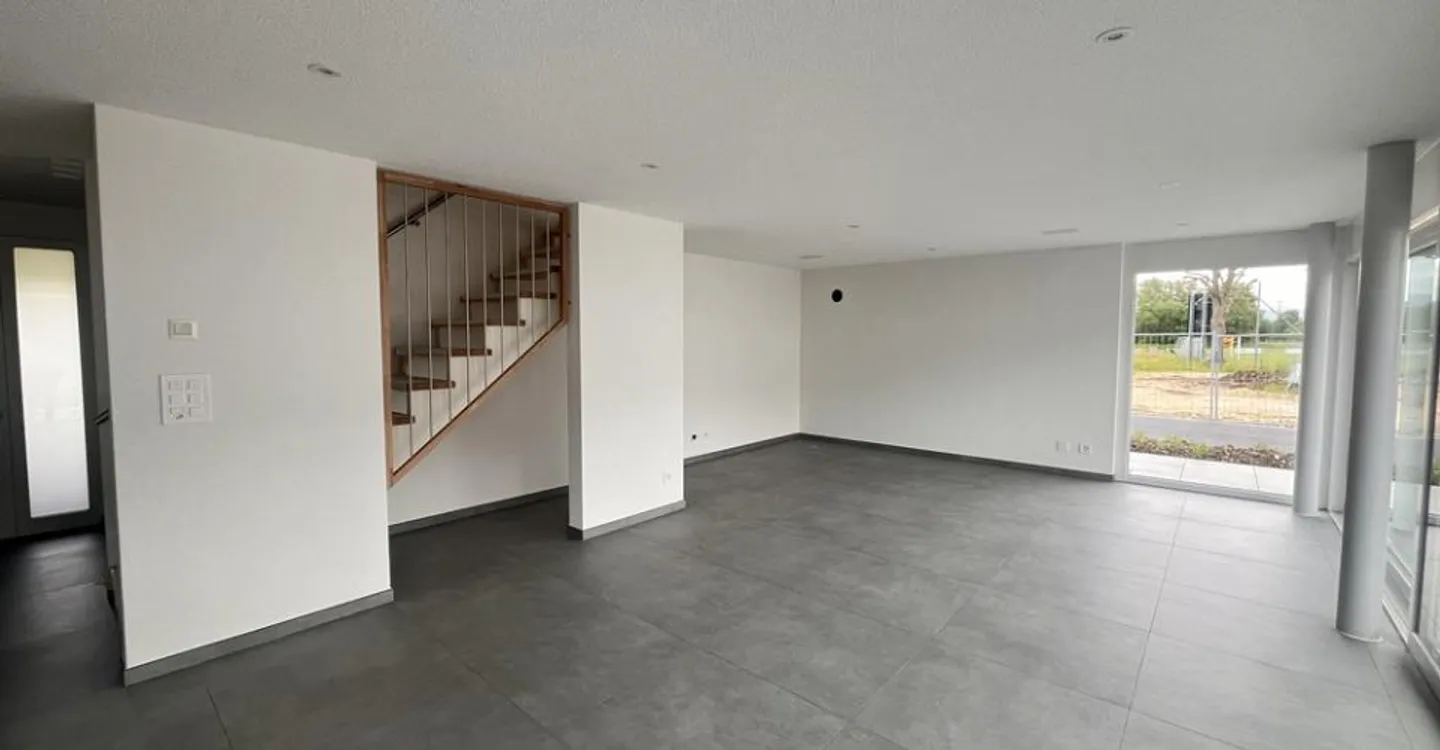 Maison Jumelée Moderne - Photo 7 sur 12