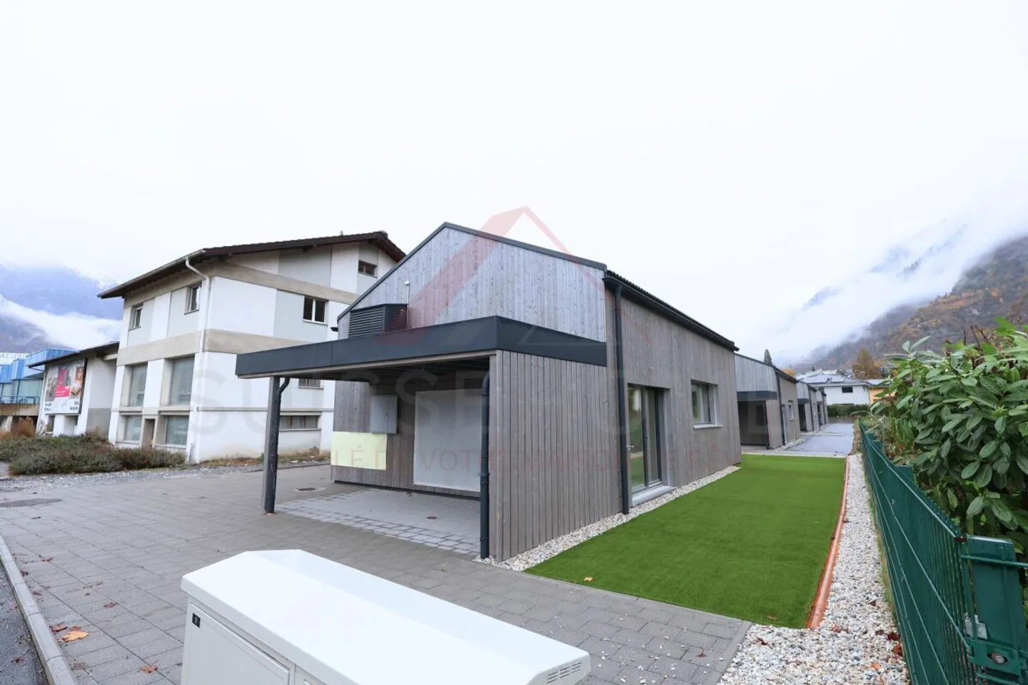 New and contemporary individual villa - live with style, efficiency, and serenity - Photo 5 of 20