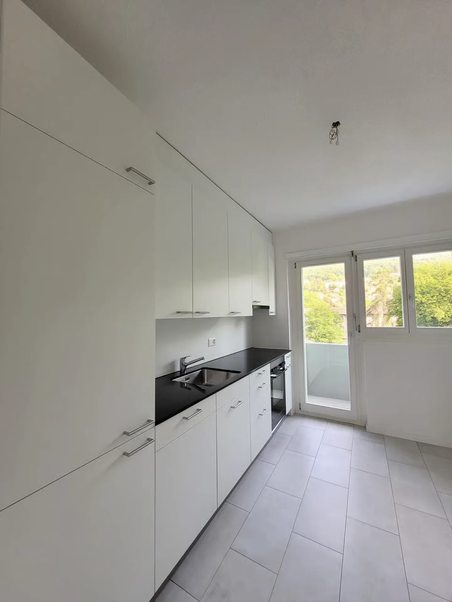 Helle Wohnung mit Mansardenzimmer - Foto 2 von 13