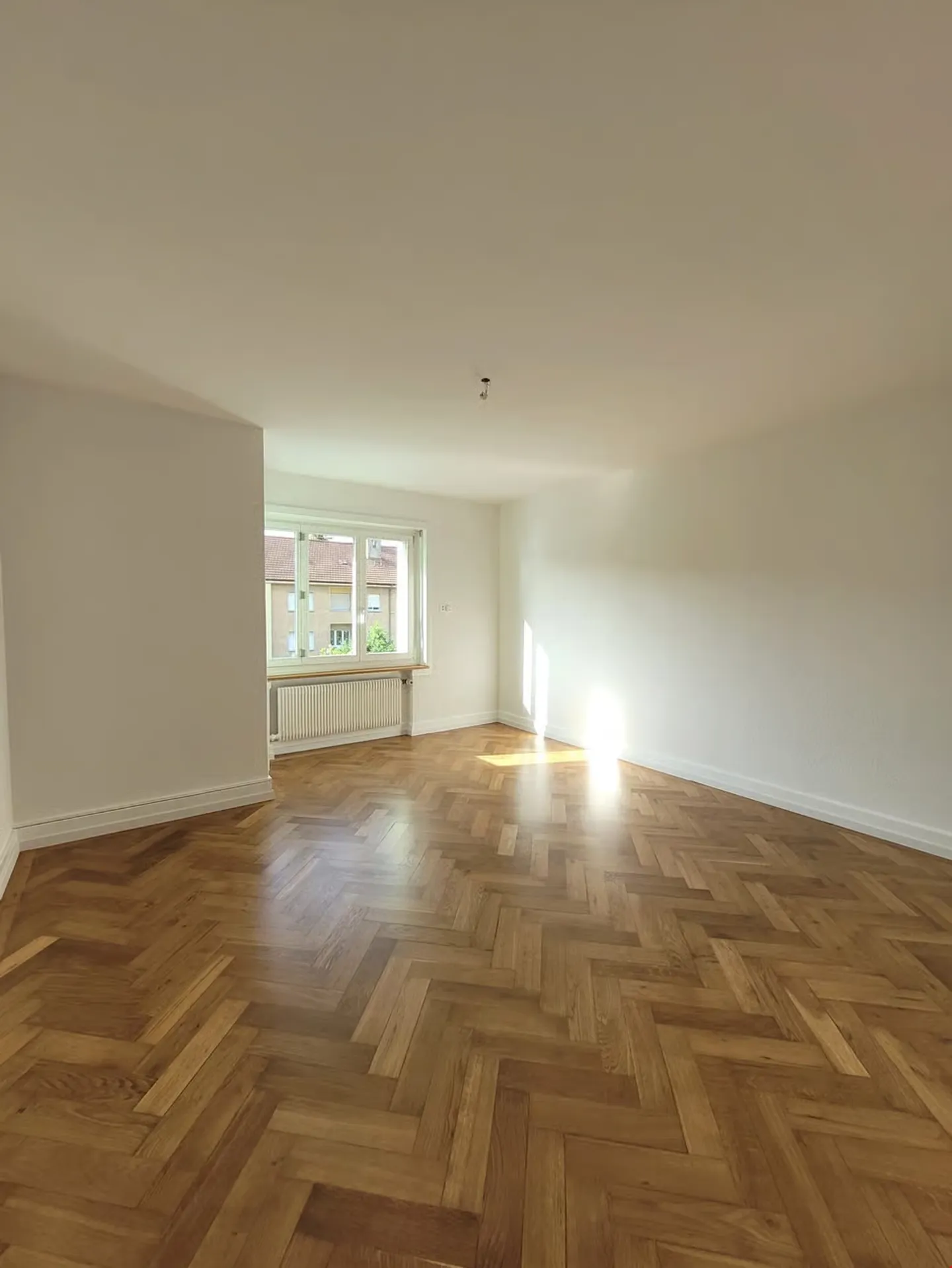 Helle Wohnung mit Mansardenzimmer - Foto 4 von 13
