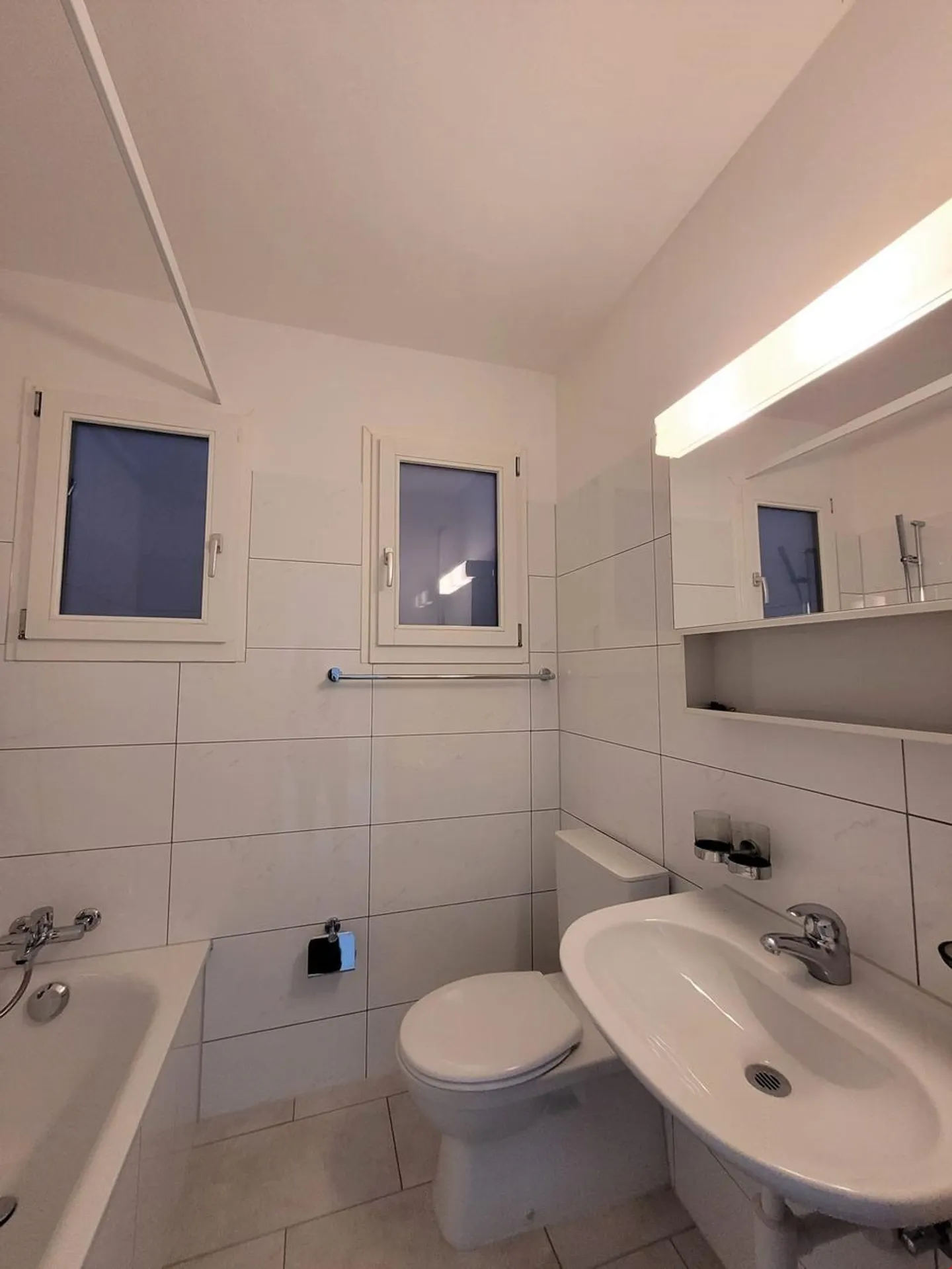 Helle Wohnung mit Mansardenzimmer - Foto 10 von 13