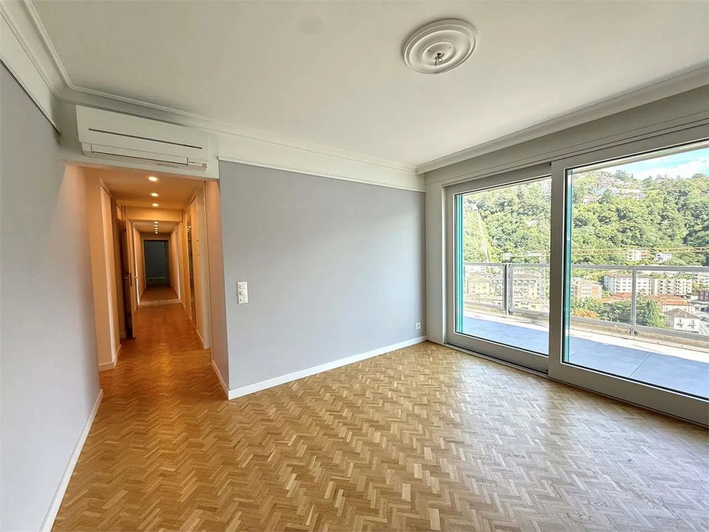 Appartamento di 6,5 locali con grande terrazzo vista lago a Lugano - Foto 11 di 13