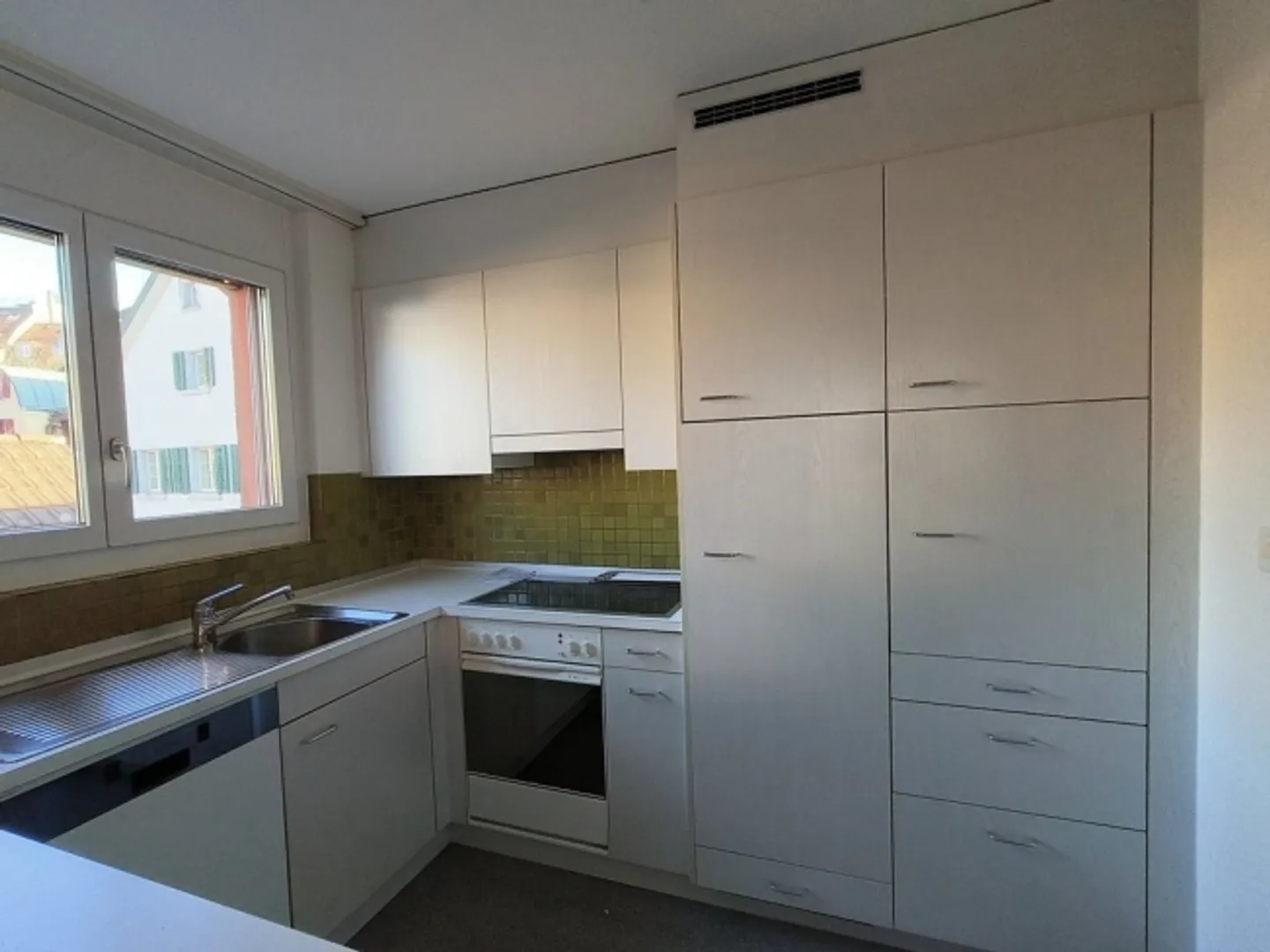 «Attraktive 2.5-Zimmerwohnung mit Cheminée an bester Lage» - Foto 2 von 8