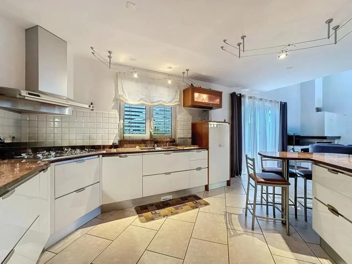 Villa indipendente, condizioni impeccabili! - Foto 3 di 23