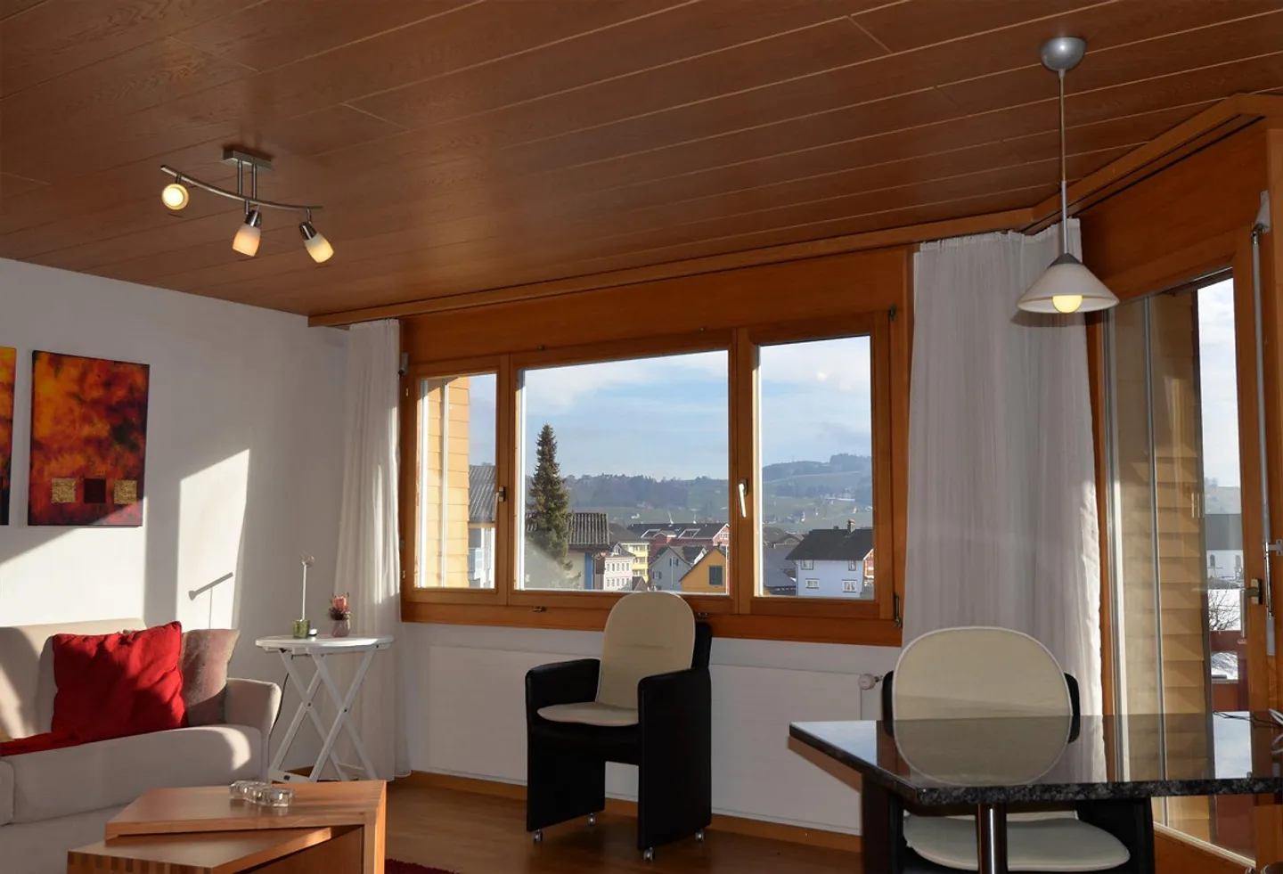 Cozy 2.5-Room Apartment - Photo 1 of 10