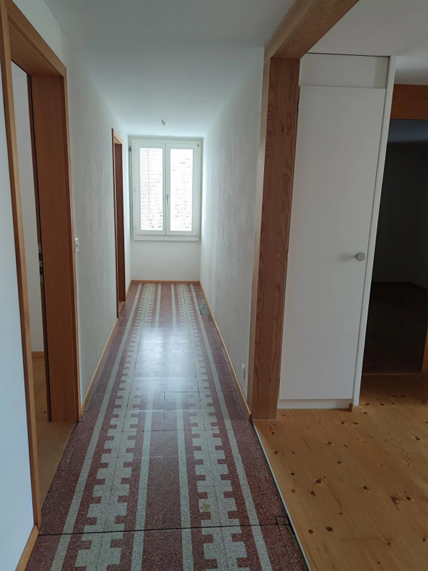 Wooden House with Character - with its own Garden Paradise - Photo 5 of 9