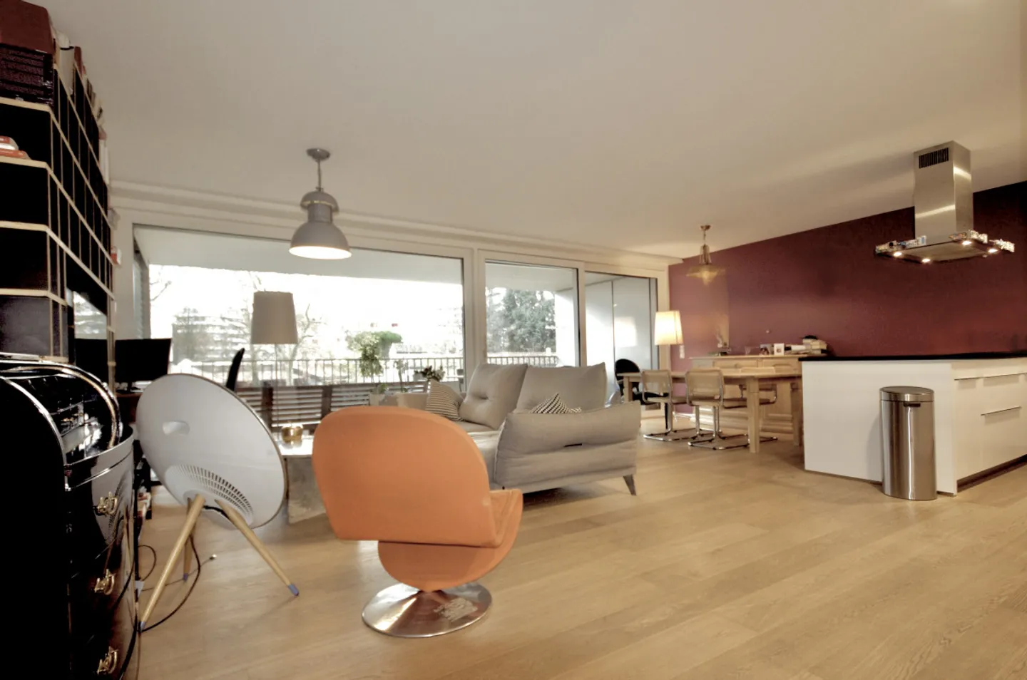 Appartamento 5,5 locali THPE con balcone, posto auto e accesso benessere - Foto 4 di 9