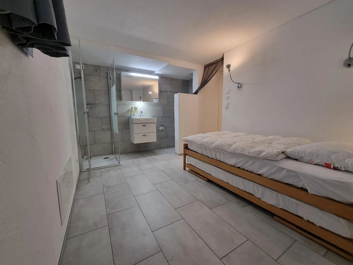 Stravagante appartamento ammobiliato di 2 locali in posizione soleggiata - Foto 6 di 9