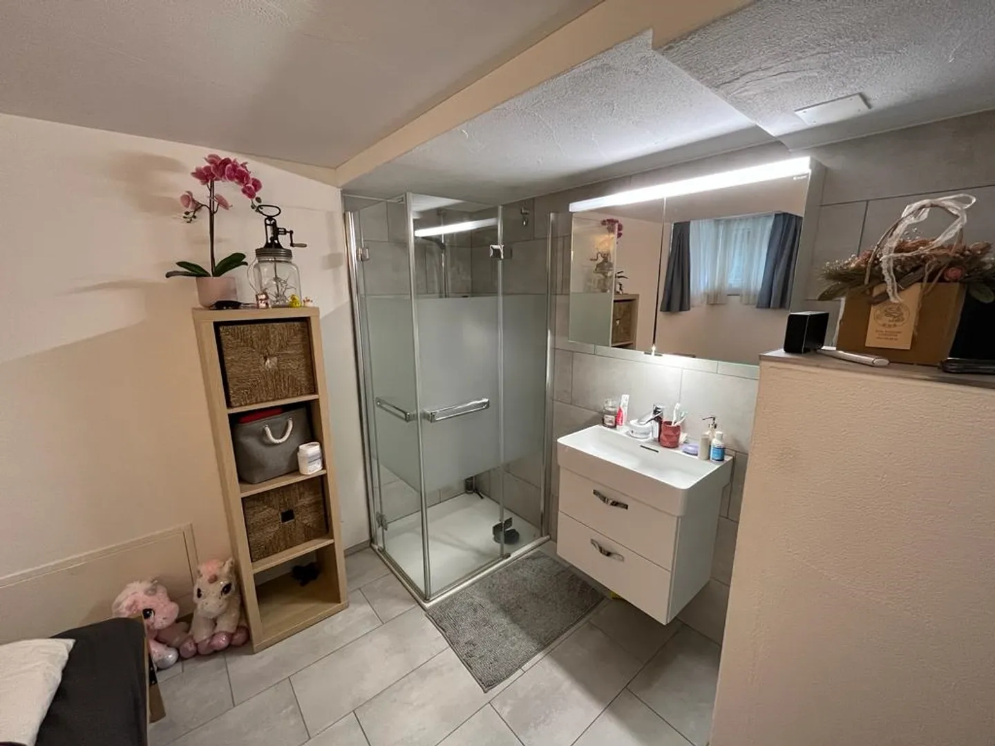 Stravagante appartamento ammobiliato di 2 locali in posizione soleggiata - Foto 8 di 9