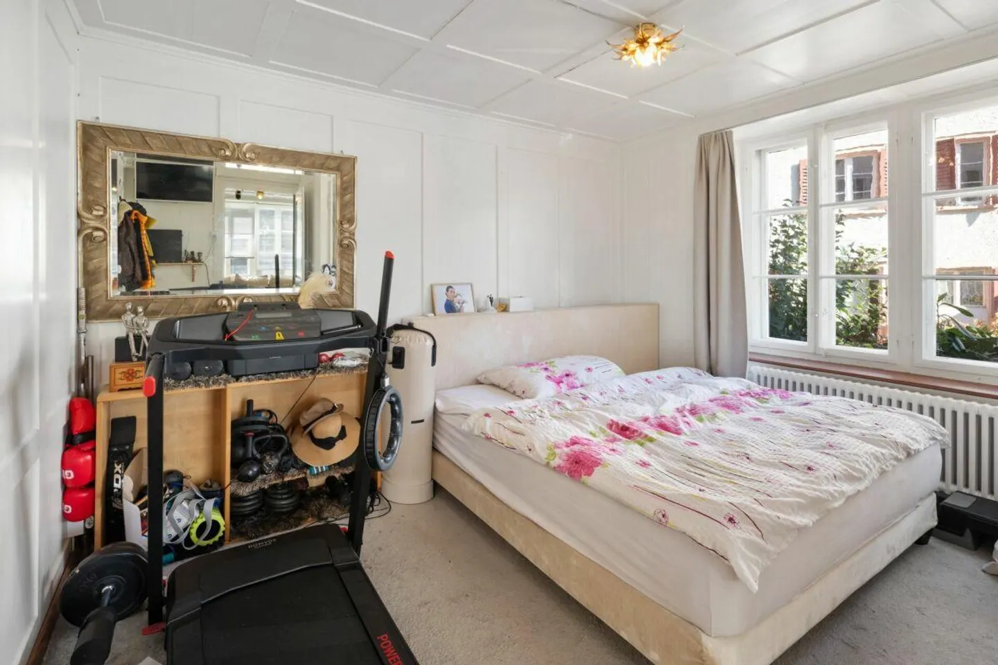 Maison multifamiliale avec dépendance et jardin au centre de Pfäffikon - Photo 5 sur 20