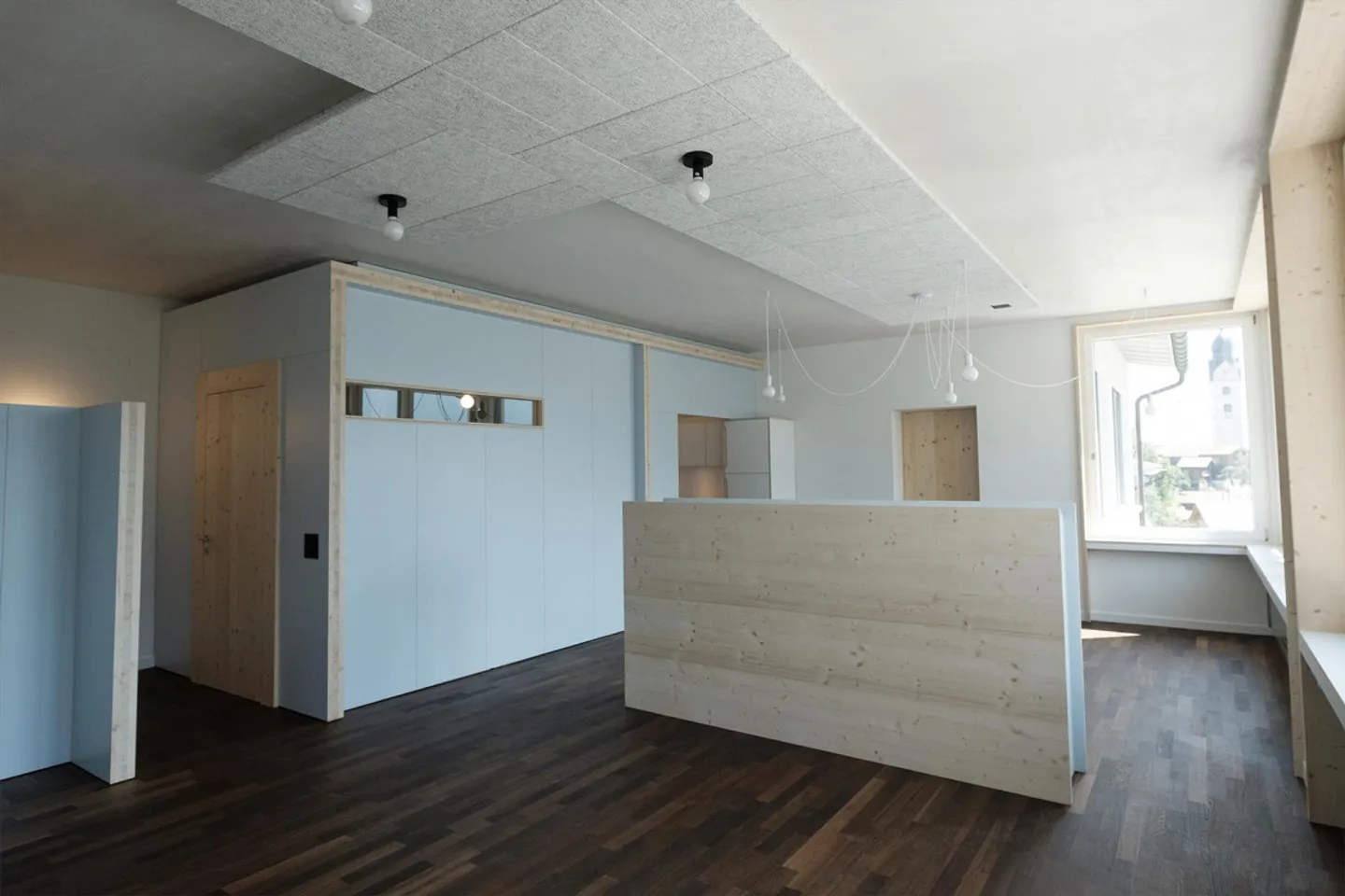 2.5 Room Apartment - Photo 2 of 9