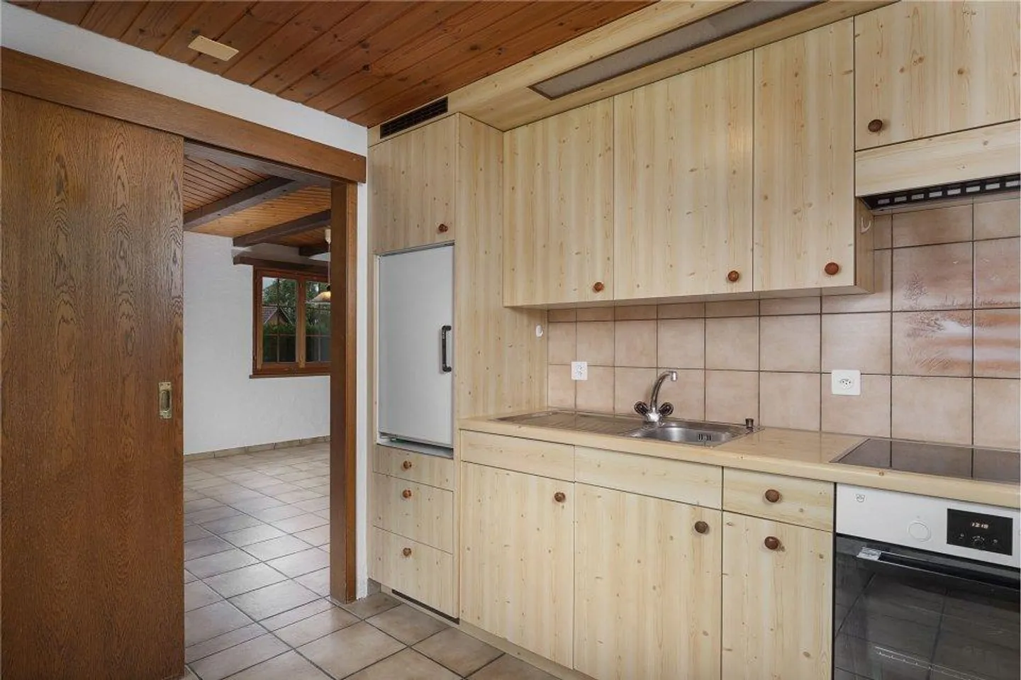 Appartamento 3,5 locali con area giardino privata - Foto 4 di 13