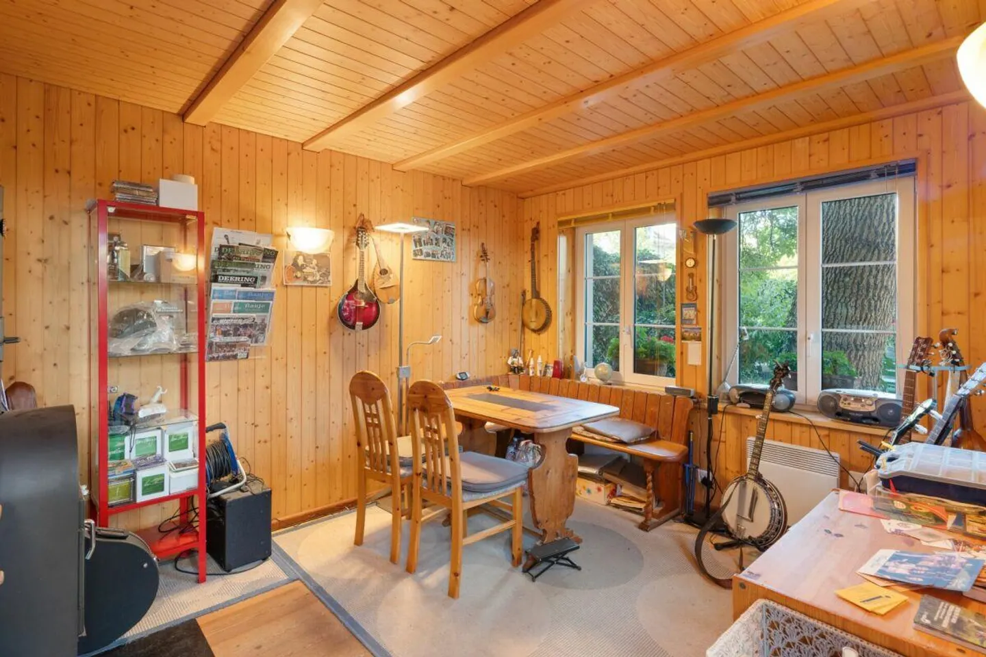 Maison multifamiliale avec dépendance et jardin au centre de Pfäffikon - Photo 16 sur 20