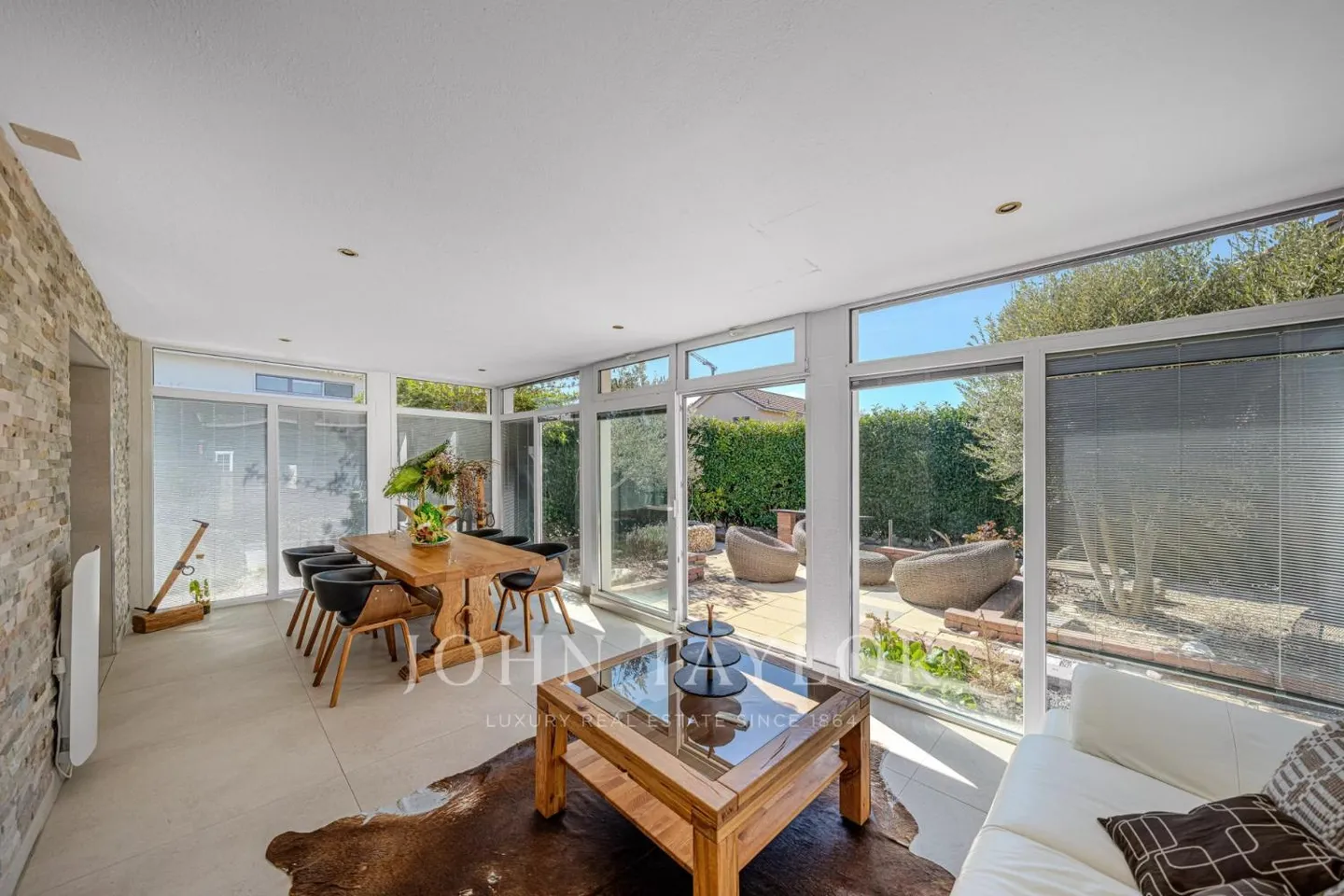 Villa spacieuse avec piscine - Photo 6 sur 13