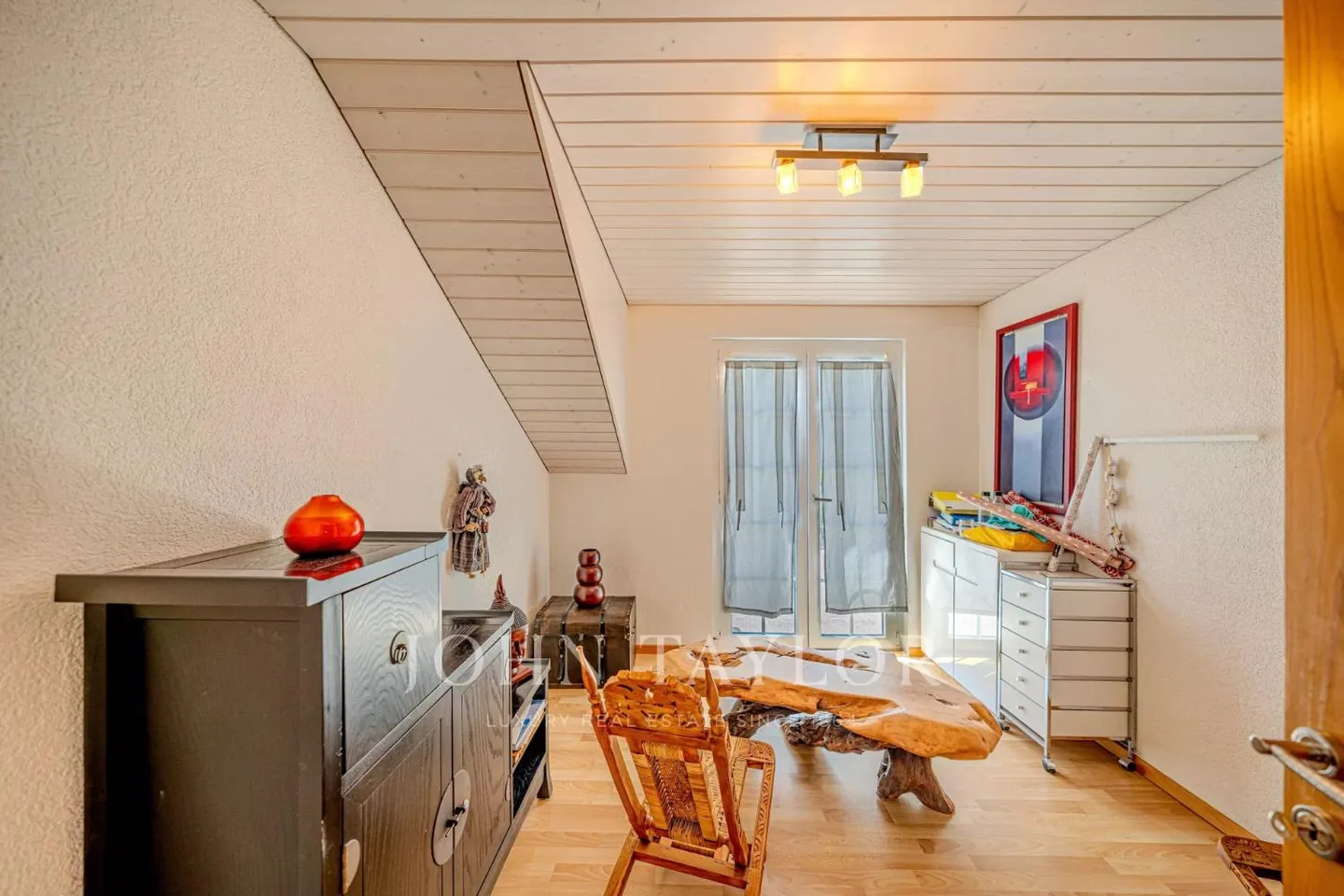 Villa spacieuse avec piscine - Photo 10 sur 13