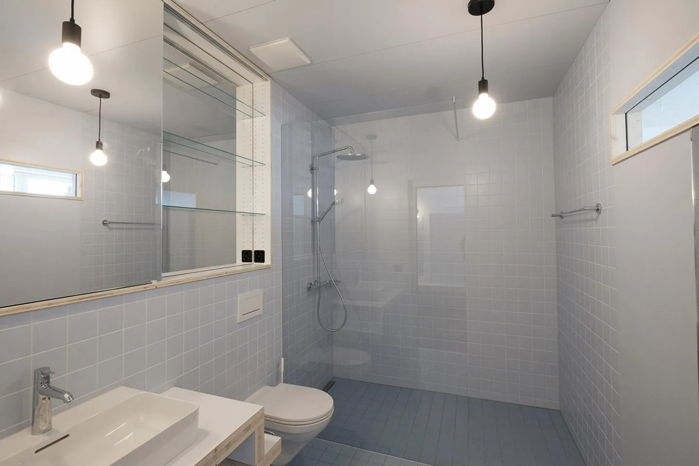 2.5 Room Apartment - Photo 5 of 9