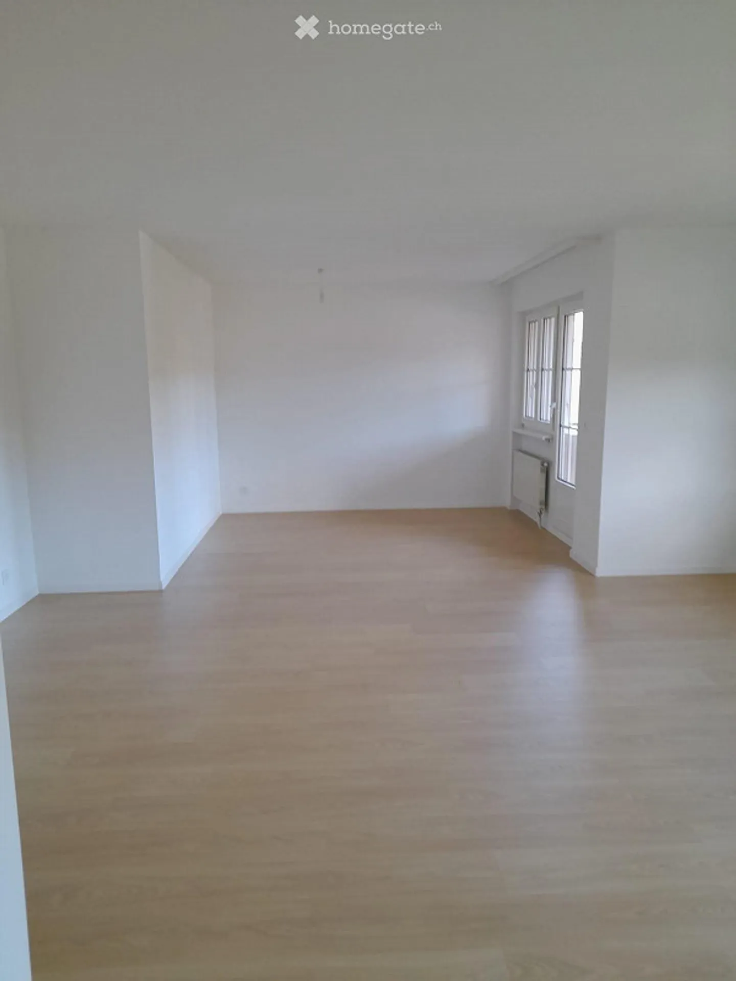 Grosse, totalsanierte 3.5-ZiWhg mit Balkon und Kellerabteil - Foto 3 von 10