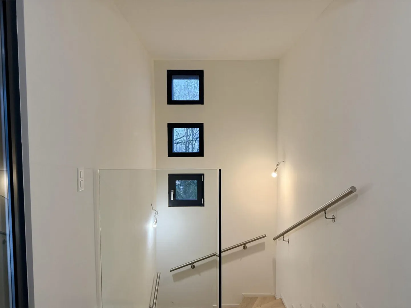 Villa prestigiosa 5.5 con vista panoramica a Breganzona - Foto 5 di 10