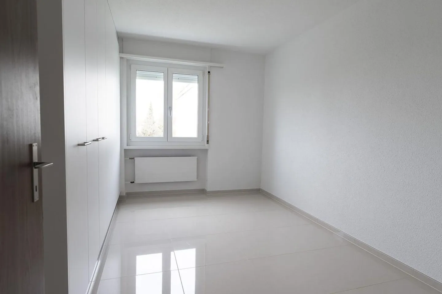 Renovated 5.5-room apartment near the train station! - Photo 11 of 16