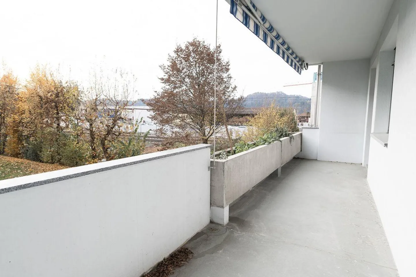 Renovated 5.5-room apartment near the train station! - Photo 14 of 16