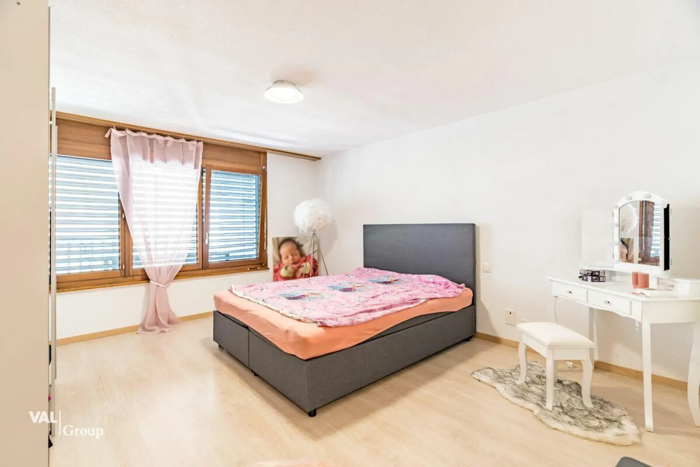 Helle Wohnung mit zwei Balkonen - Foto 7 von 15