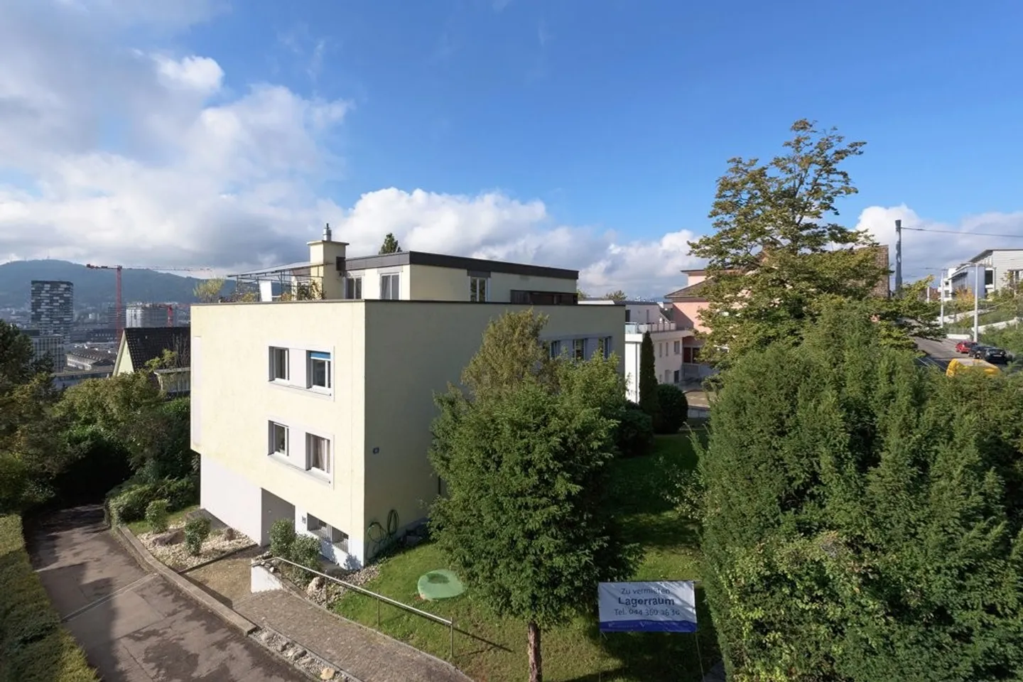 Parking space for rent in Zurich - Photo 1 of 1