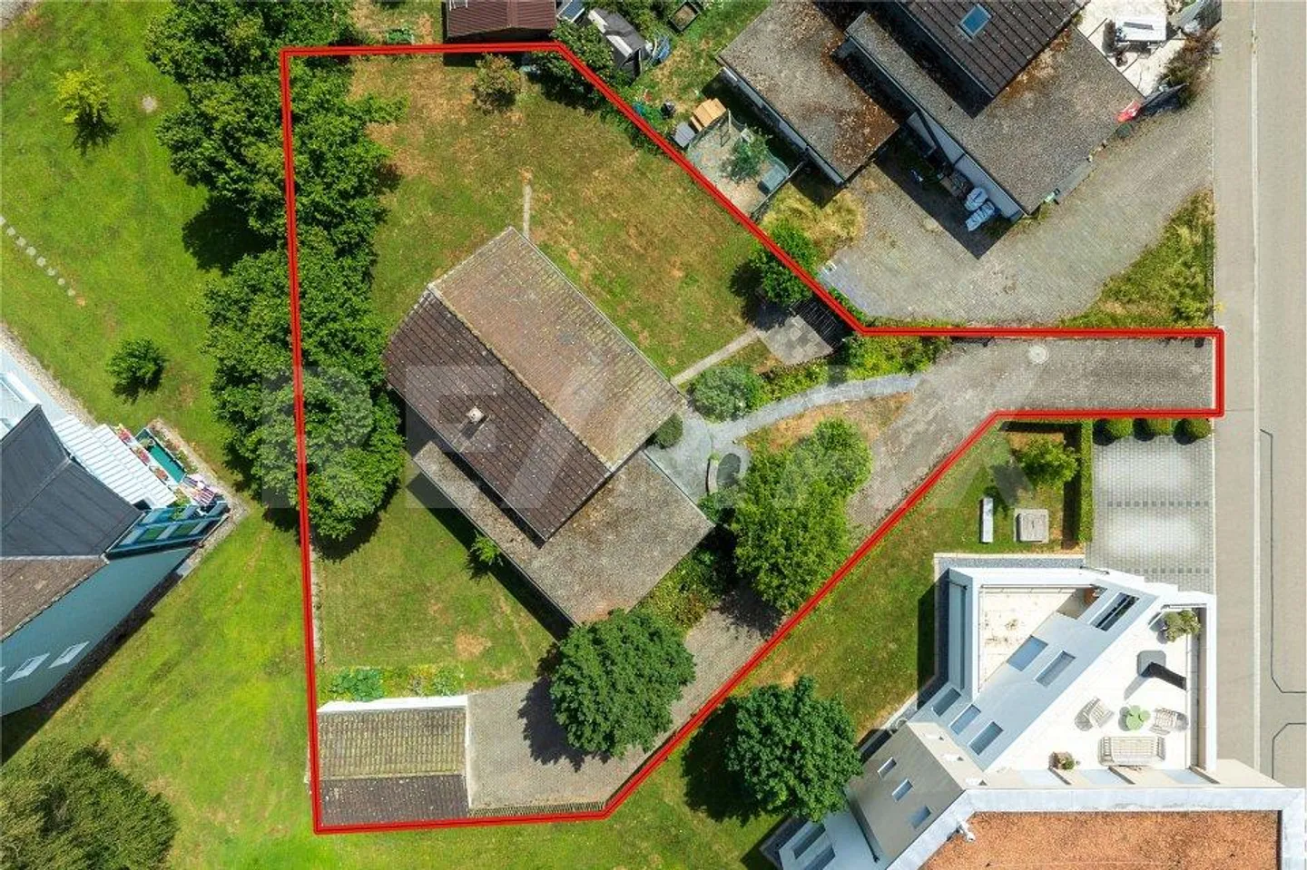 Charmantes Einfamilienhaus in Rüti - Foto 1 von 9