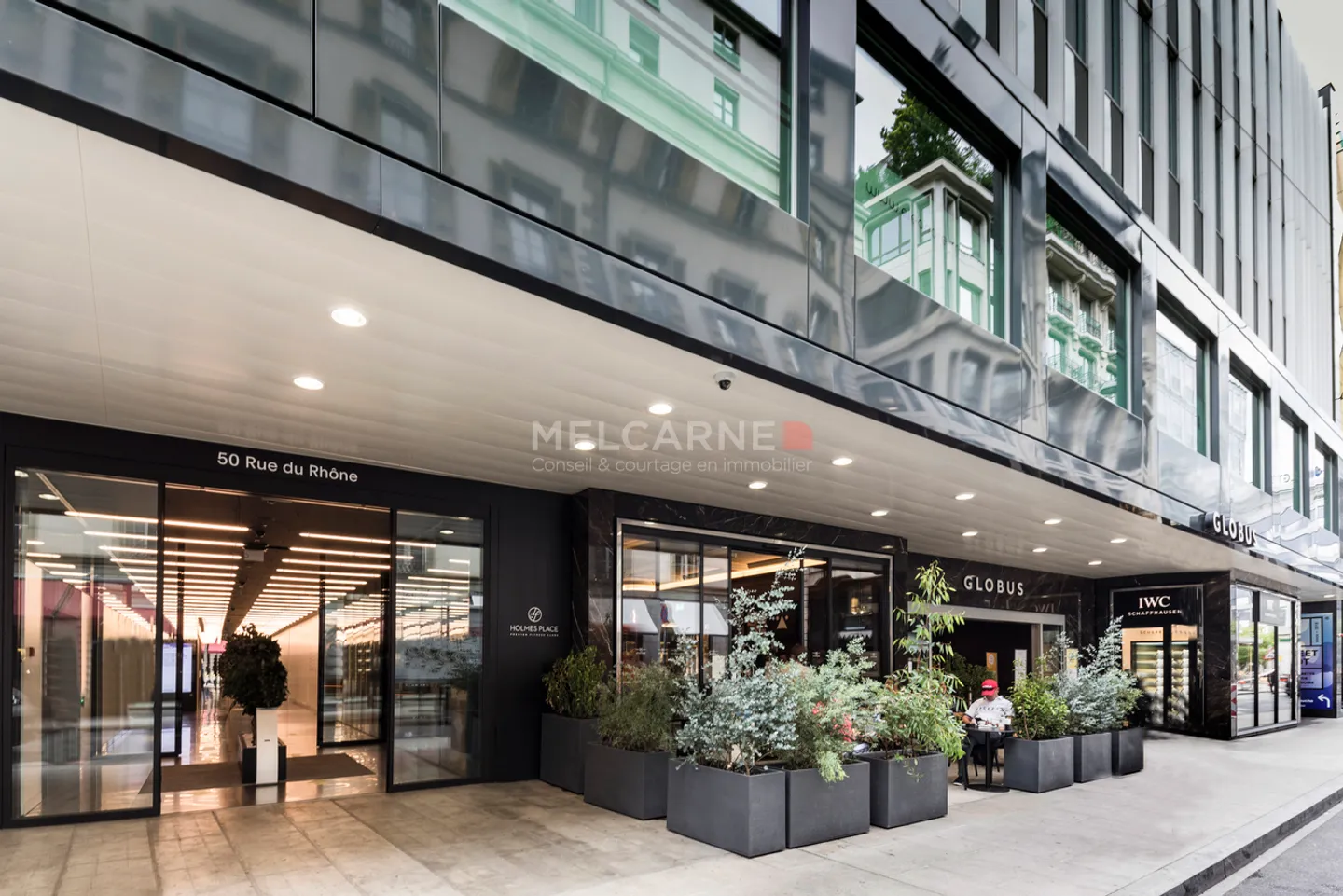 Bureaux de 255 m2 Rue du Rhône - Photo 1 sur 4