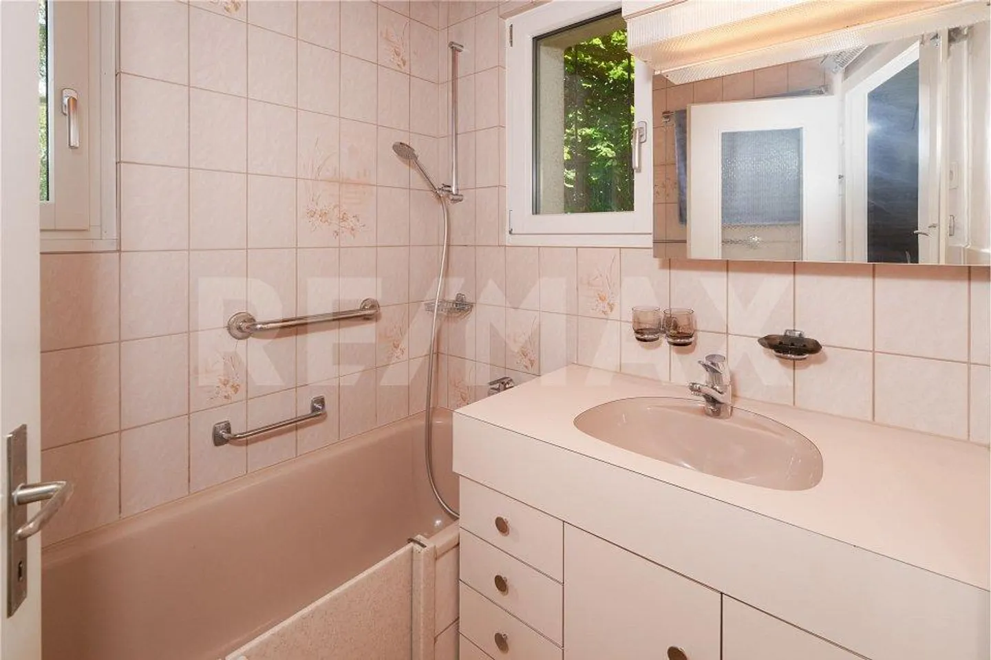Charmantes Einfamilienhaus in Rüti - Foto 7 von 9
