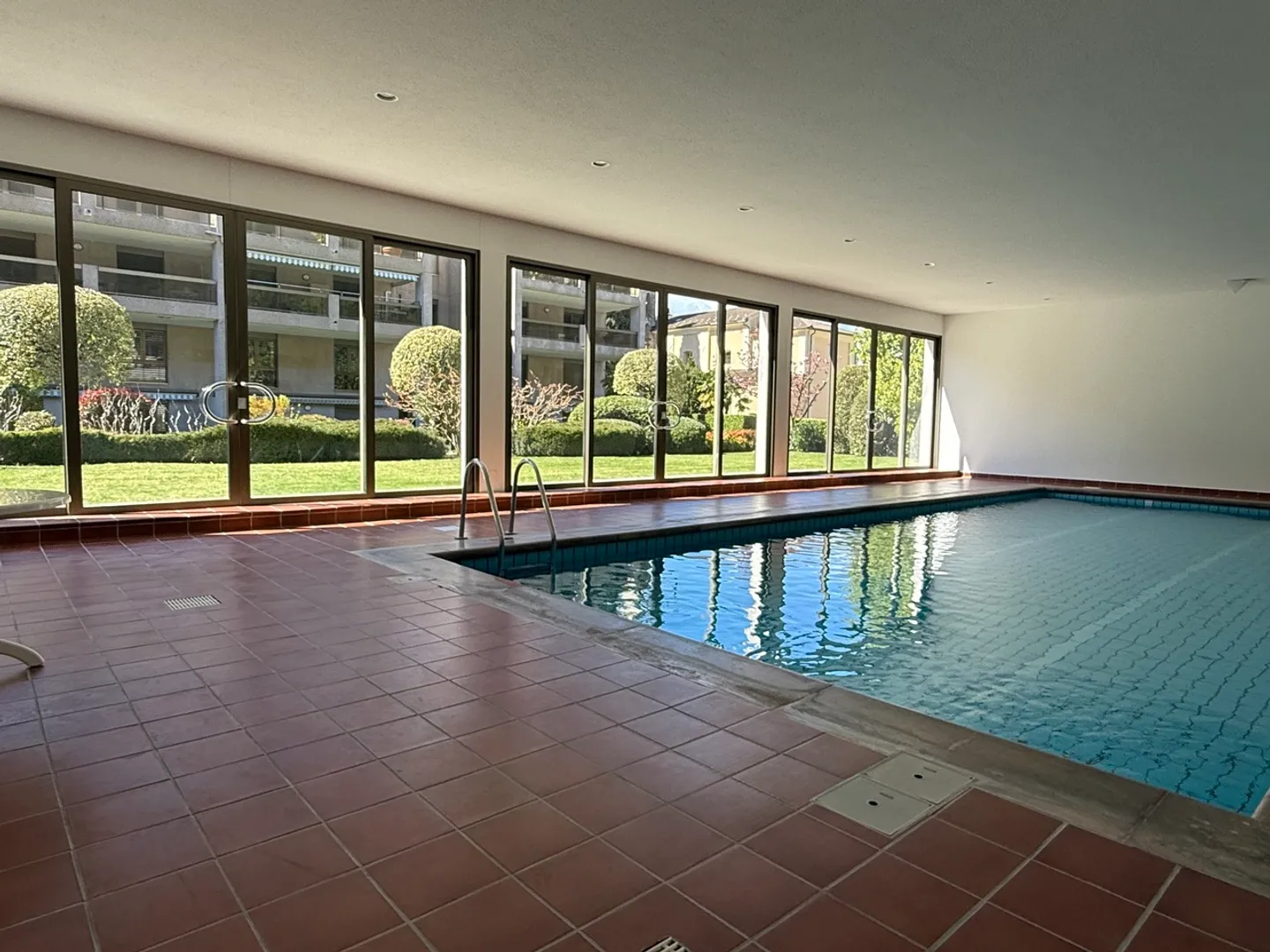 !! APP. CON DUE TERRAZZE DIRETTAMENTE AL LAGO !! - Photo 11 sur 13