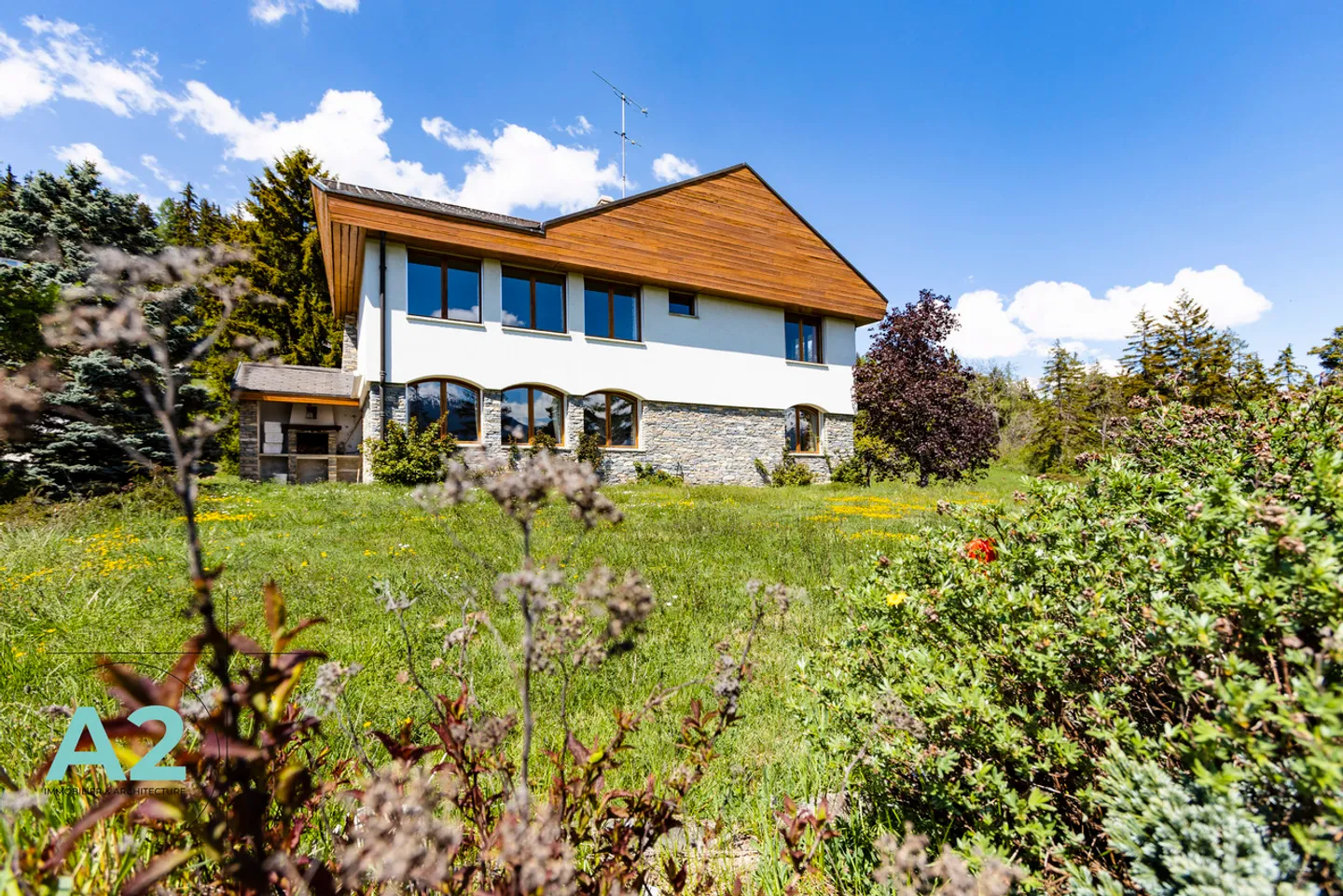 Maison Familiale Charmante avec Vue - Photo 3 sur 13