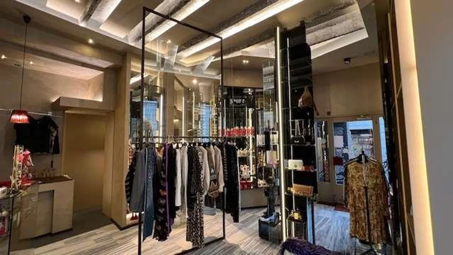 Elegante immobile commerciale nel cuore di Lugano - Foto 2 di 10