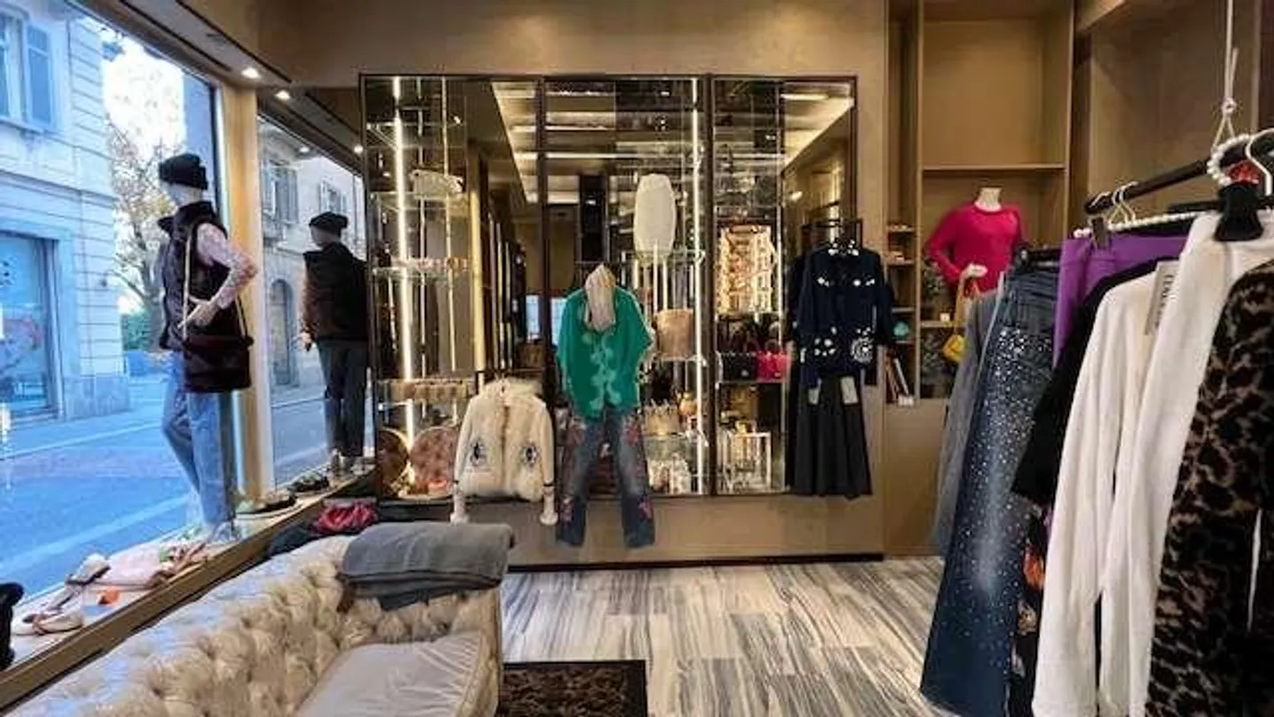 Elegante immobile commerciale nel cuore di Lugano - Foto 1 di 10