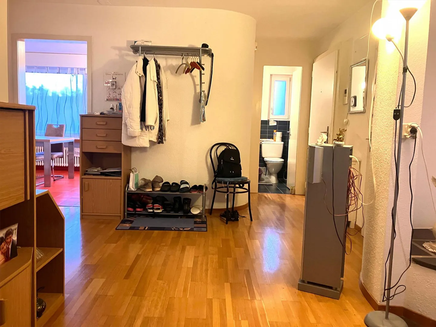 Appartamento giardino ad Andelfingen: appartamento di 2,5 locali ben tenuto con ascensore - Foto 3 di 10