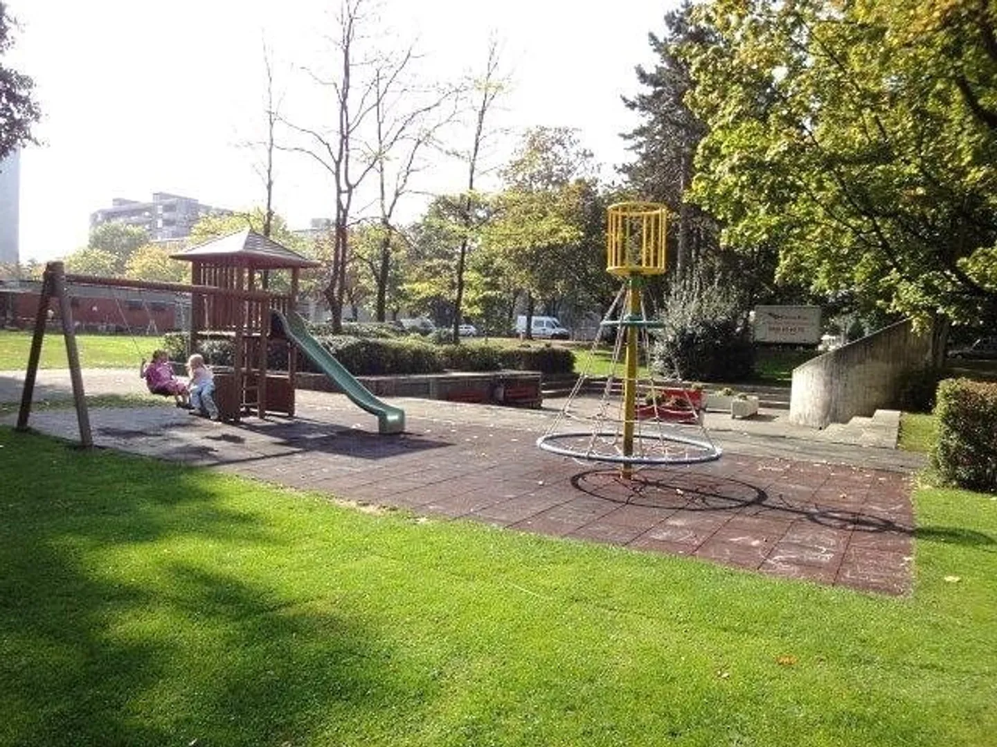 4.5-ZW de 93 m² au 6ème étage - Photo 2 sur 10