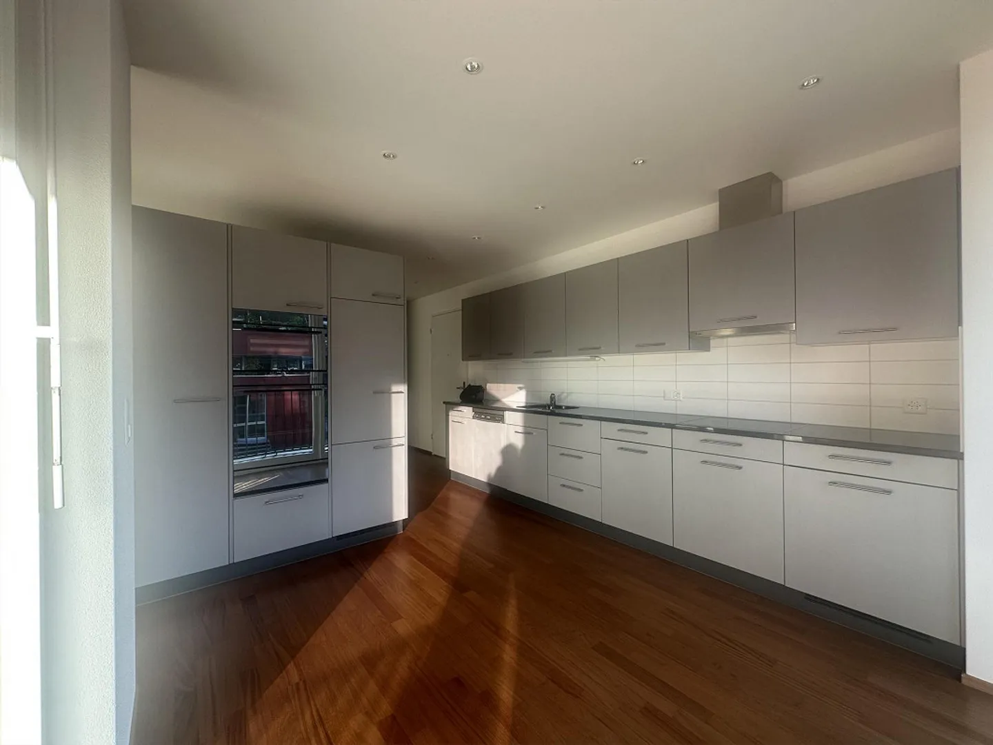 Vivere moderno vicino al lago – attraente appartamento di 4½ stanze a Lucerna - Foto 4 di 17