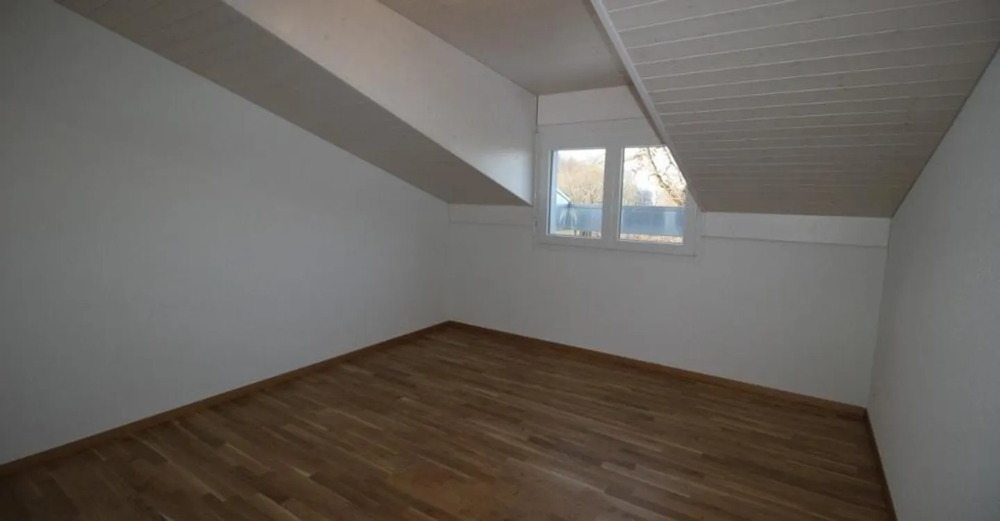 Alloggio di 4.5 locali - Foto 3 di 9