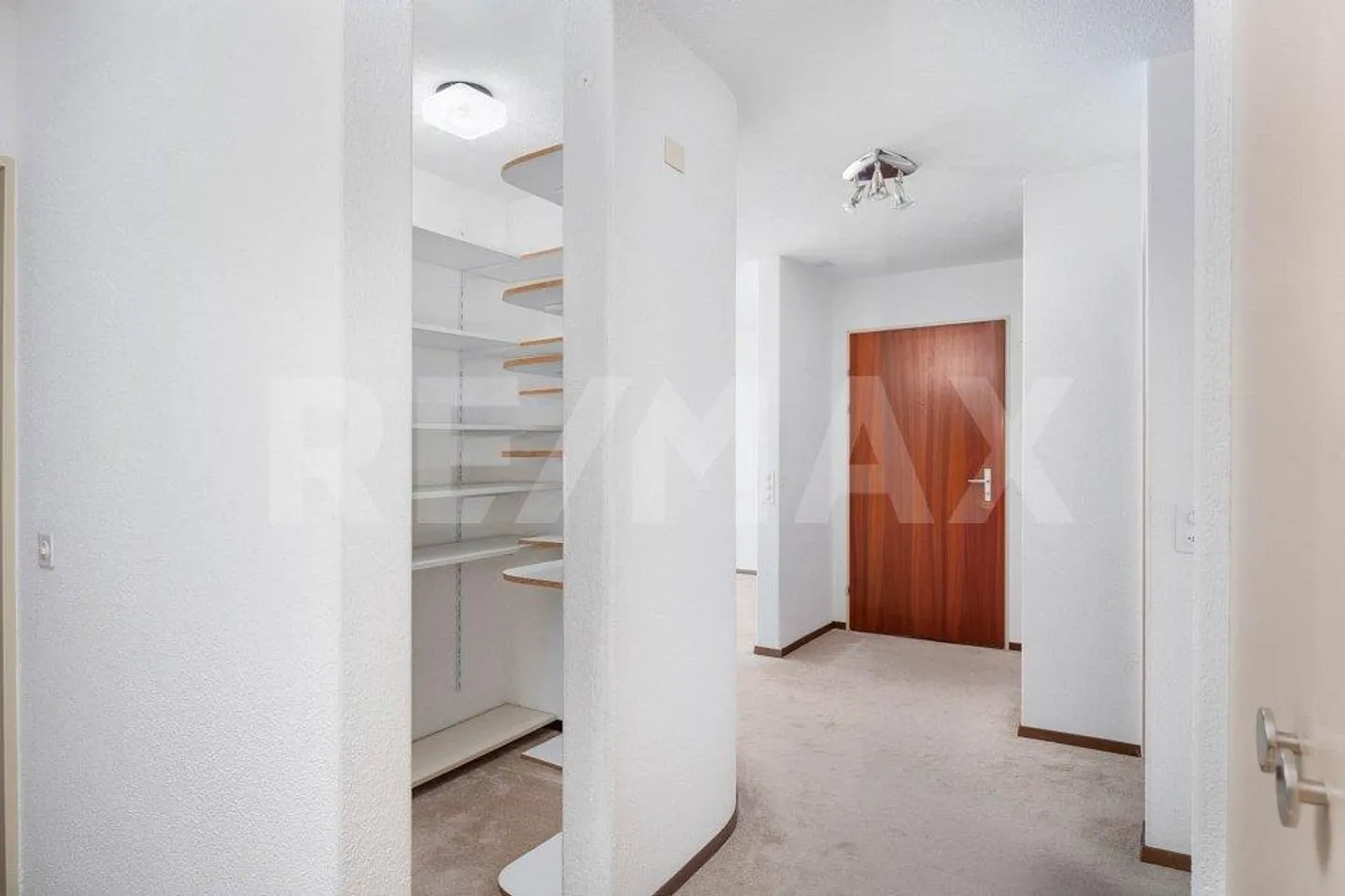 Great location: sunny, quiet and family-friendly - Photo 10 of 13