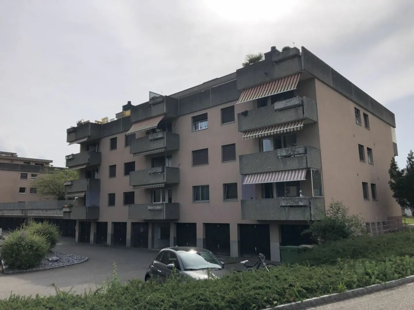 Modernes Attikawohnung mit Terrasse - Foto 1 von 18