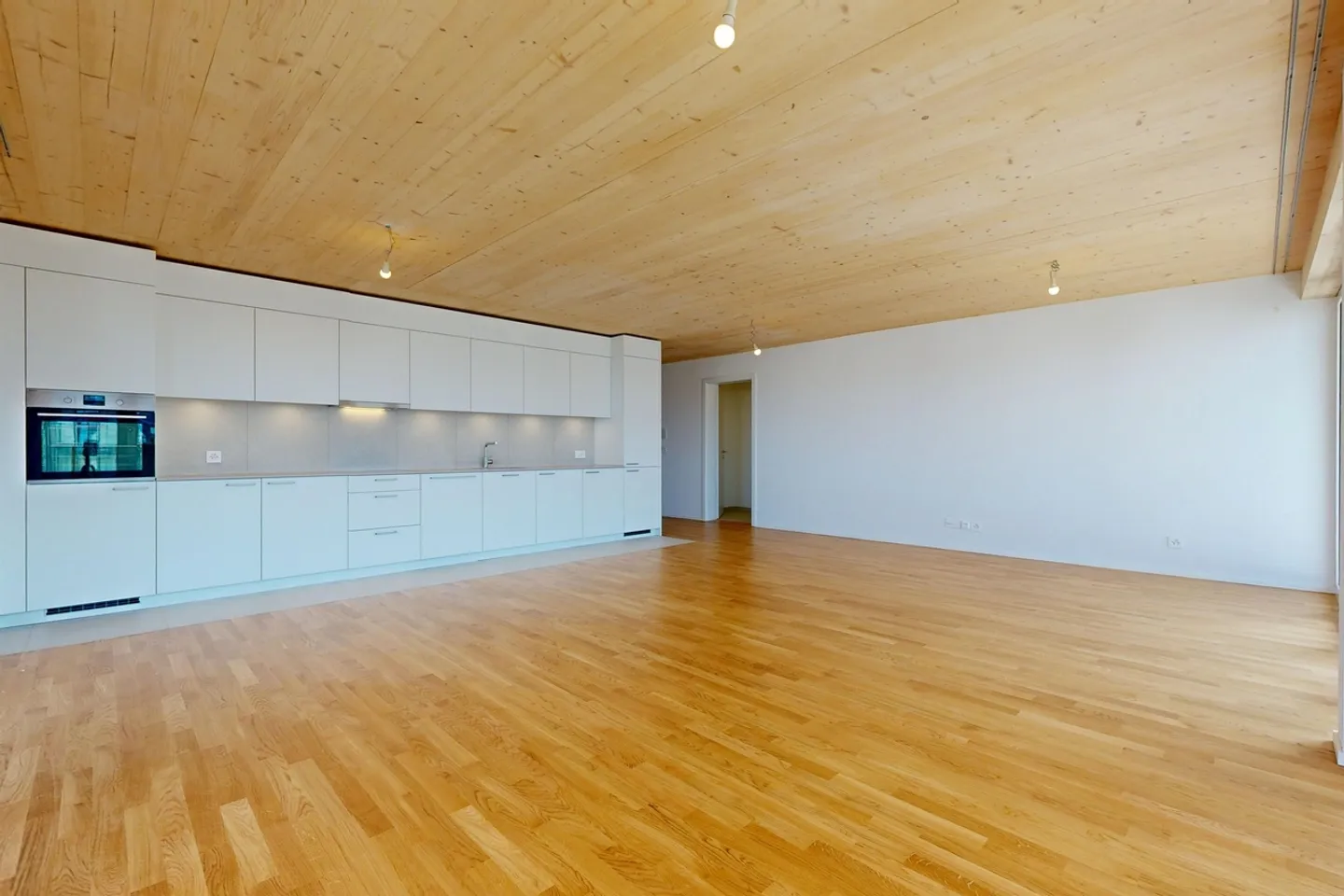 Geräumige 4.5-Zimmer-Wohnung mit Balkon und modernem Komfort! - Photo 2 sur 8