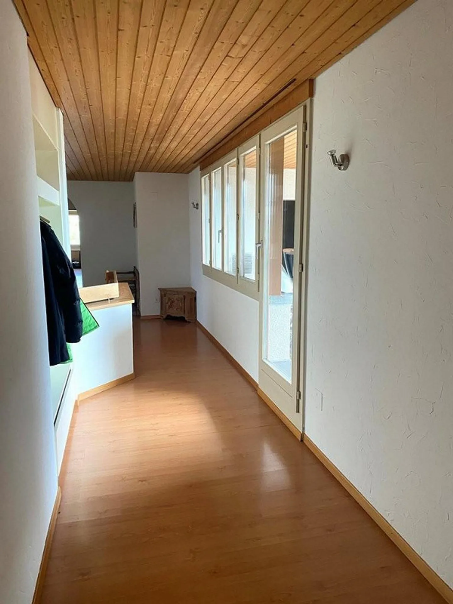 Riesige Dachwohnung - Perfekt für Familien! - Foto 4 von 8