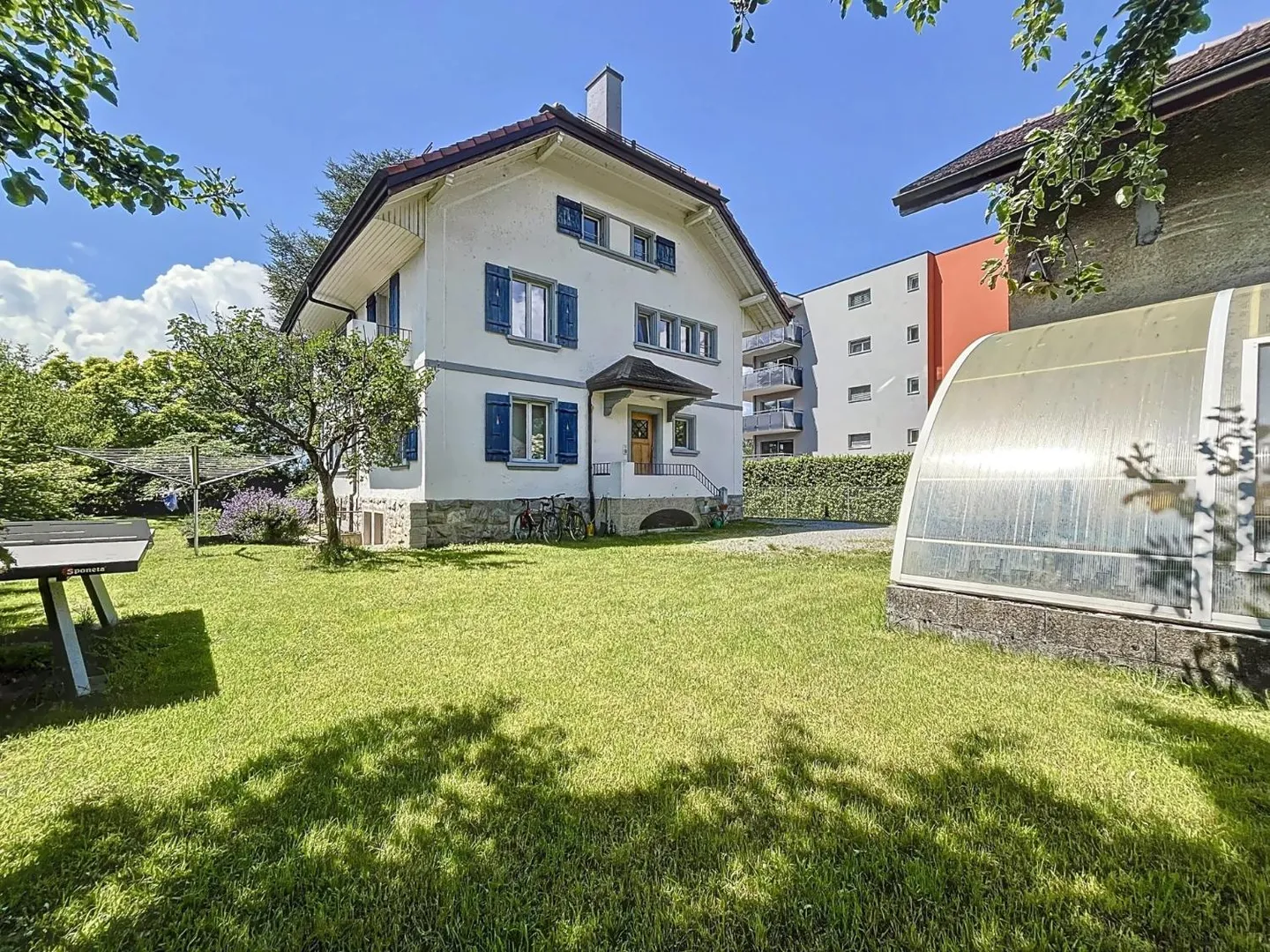 Maison avec potentiel locatif à vendre - Photo 2 sur 11