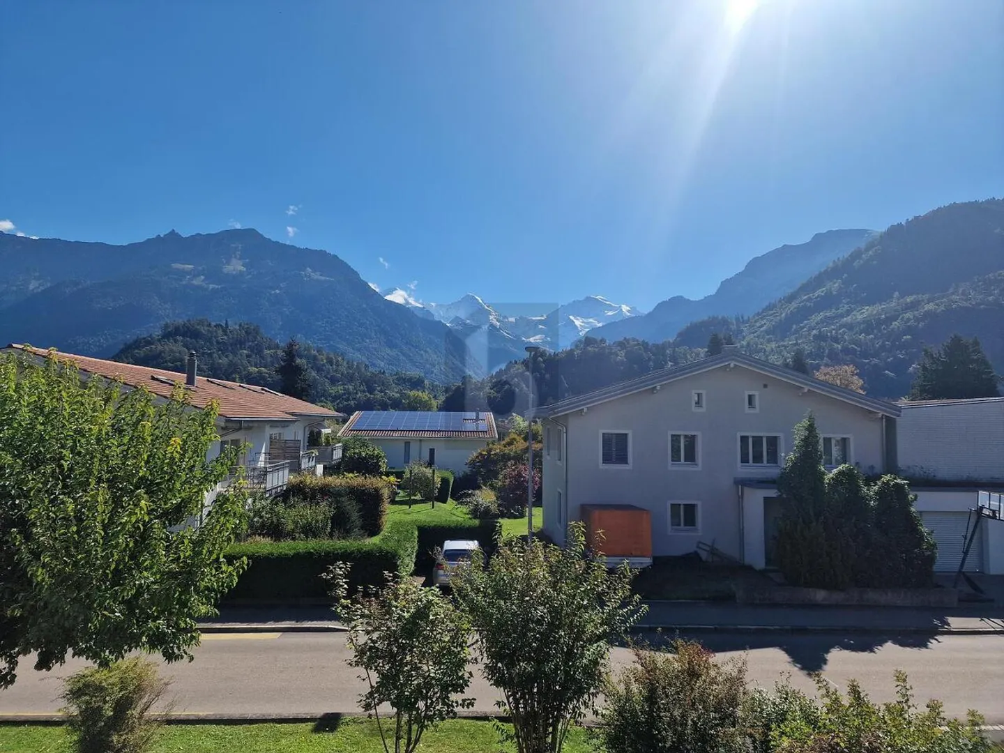 PANORAMA MIT SICHT AUF DIE BERGE - Foto 1 von 6